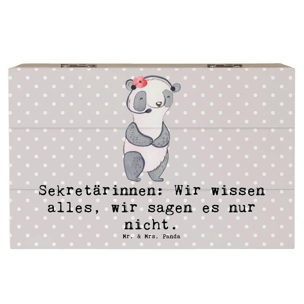 Holzkiste Sekretärinnen: Wir wissen alles, wir sagen es nur nicht. Box, Holzkiste mit Deckel, Aufbewahrungstruhe, holzschatulle, holzkästchen, geschenkbox mit deckel, aufbewahrungskiste mit deckel, Holz Aufbewahrungsbox, fotobox, Kiste, holzschachtel, schatztruhe, fotokiste, Kiste mit Deckel, geschenkkiste, kiste holz, geschenkbox holz, Box aus Holz, Schatzkiste, Geschenkbox, schmuckbox, Schatulle, Holzbox, Aufbewahrungskiste, Aufbewahrungsbox Holz, Holzbox mit Deckel, Aufbewahrungsbox aus Holz, Erinnerungsbox, box holz, schmuckkiste, Aufbewahrungsbox, schmucktruhe, Holztruhe, truhe mit deckel, Truhe, Erinnerungskiste, erinnerungsbox holz, Holzkiste, truhe holz, schatzkiste holz, Geschenk, Kollege, Rente, Beruf, Firma, Mitarbeiter, Ausbildung, Jubiläum, Abschied, Arbeitskollege, Kollegin, Schenken, Dankeschön, Danke