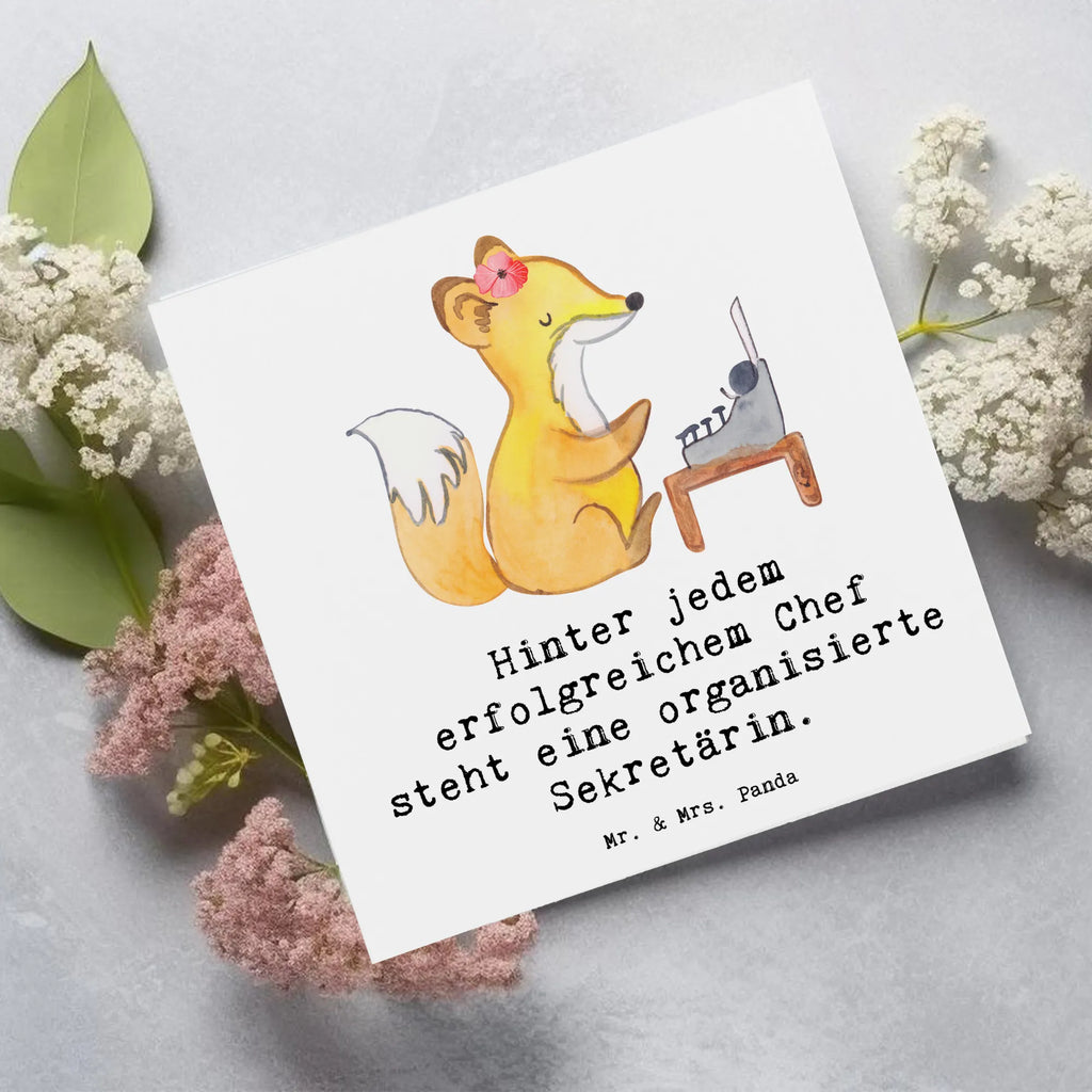 Deluxe Card Hinter jedem erfolgreichem Chef steht eine organisierte Sekretärin. Karte, Geburtstagskarte, Grußkarte, Hochzeitskarte, Hochwertige Klappkarte, Einladungskarte, Glückwunschkarte, Hochwertige Grußkarte, Klappkarte, Beruf, Ausbildung, Jubiläum, Abschied, Rente, Kollege, Kollegin, Geschenk, Schenken, Arbeitskollege, Mitarbeiter, Firma, Danke, Dankeschön