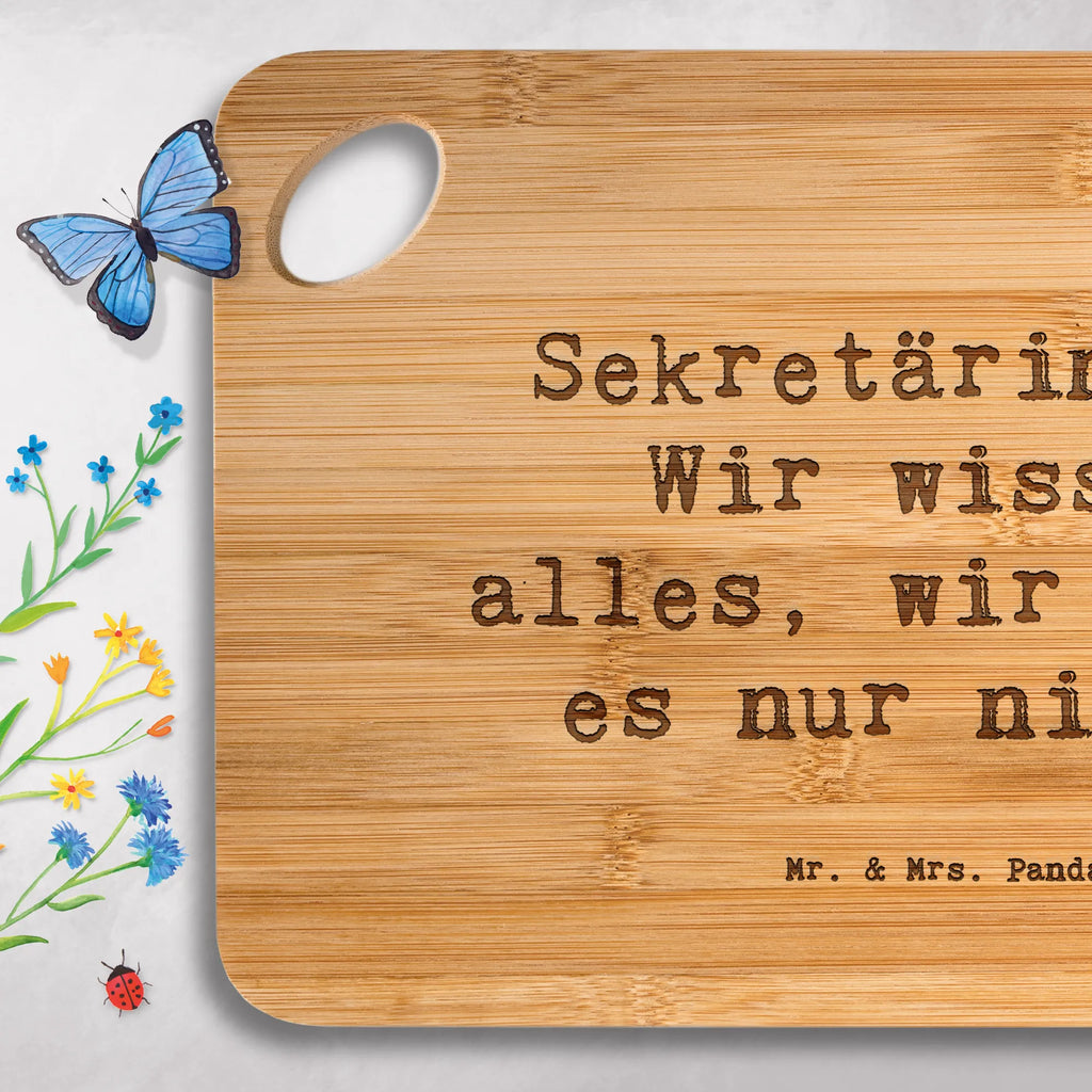 Bamboo chopping board Saying Sekretärinnen: Wir wissen alles, wir sagen es nur nicht. cutting block, robust, engraving, kitchen board, board, cutting board, dulcimer, nature, slices, breakfast board, wood, carving board, bamboo, solid, breakfast, kitchen, gift, gift idea, best, farewell gift, passing exam, anniversary, retirement, promotion, job start, sayings, funny, profession