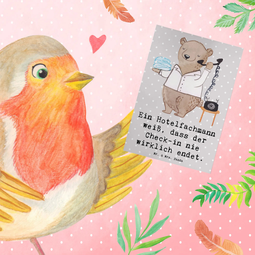 Greetings card Ein Hotelfachmann weiß, dass der Check-in nie wirklich endet. Grußkarte, Glückwunschkarte, Hochzeitskarte, Einladungskarte, Karte, Geburtstagskarte, Klappkarte, Ansichtskarten, Beruf, Ausbildung, Jubiläum, Abschied, Rente, Kollege, Kollegin, Geschenk, Schenken, Arbeitskollege, Mitarbeiter, Firma, Danke, Dankeschön