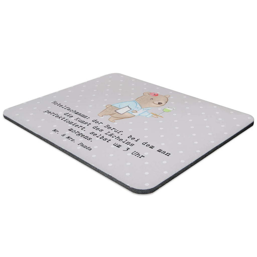 Mouse mat Hotelfachmann: der Beruf, bei dem man die Kunst des Lächelns perfektioniert, selbst um 3 Uhr morgens. Mousepad, Arbeitszimmer, Mausunterlage, Mauspad Büro, PC Zubehör, Büroausstattung, Designer Mauspad, Mauspad, Einzigartiges Mauspad, Computer zubehör, Beruf, Ausbildung, Jubiläum, Abschied, Rente, Kollege, Kollegin, Geschenk, Schenken, Arbeitskollege, Mitarbeiter, Firma, Danke, Dankeschön
