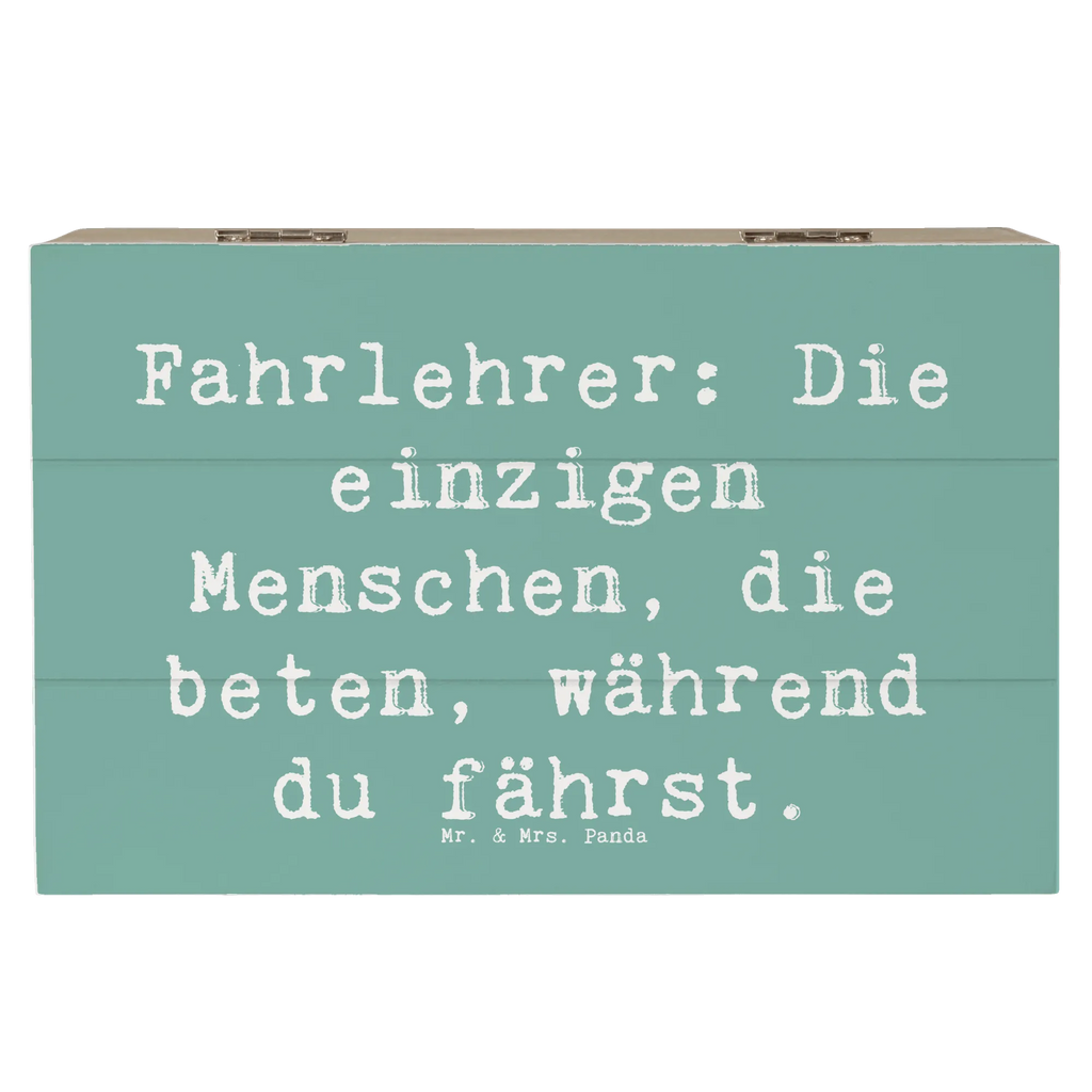 Wooden chest Saying Fahrlehrer: Die einzigen Menschen, die beten, während du fährst. Geschenkbox, Schatzkiste, XXL, Holzkiste, Erinnerungsbox, Truhe, Kiste, Erinnerungskiste, Dekokiste, Geschenkdose, Schatulle, Aufbewahrungsbox, Beruf, Ausbildung, Jubiläum, Abschied, Rente, Kollege, Kollegin, Geschenk, Schenken, Arbeitskollege, Mitarbeiter, Firma, Danke, Dankeschön