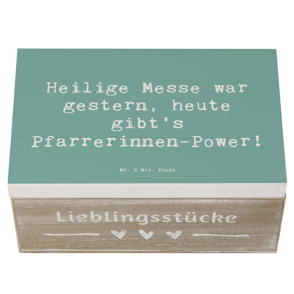 Holzkiste Spruch Pfarrerinnen Power Dekokiste, Holzkiste, Truhe, XXL, Geschenkdose, Geschenkbox, Aufbewahrungsbox, Kiste, Erinnerungsbox, Erinnerungskiste, Schatzkiste, Schatulle, Beruf, Ausbildung, Jubiläum, Abschied, Rente, Kollege, Kollegin, Geschenk, Schenken, Arbeitskollege, Mitarbeiter, Firma, Danke, Dankeschön