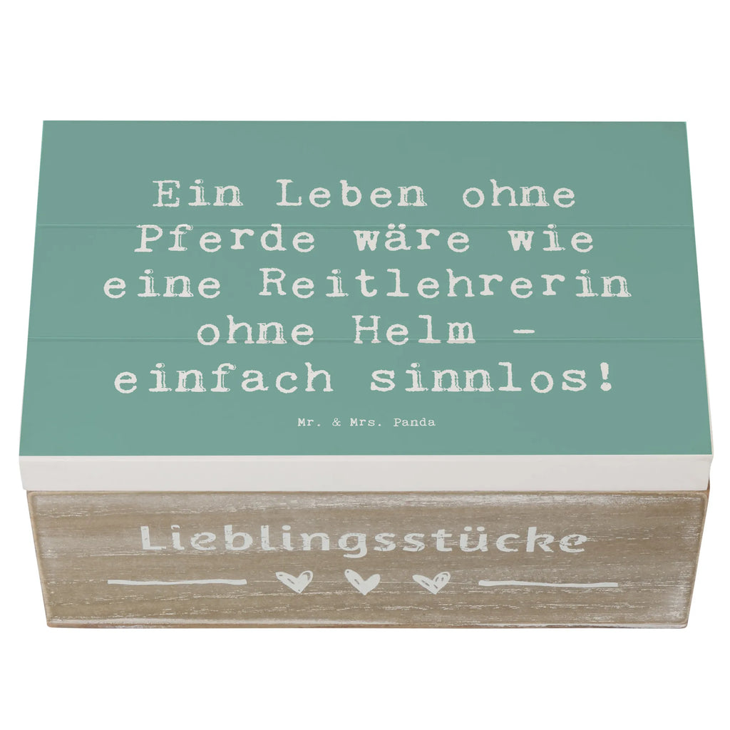 Wooden chest Saying Ein Leben ohne Pferde wäre wie eine Reitlehrerin ohne Helm - einfach sinnlos! Geschenkbox, Dekokiste, Aufbewahrungsbox, Erinnerungsbox, Erinnerungskiste, Truhe, Geschenkdose, Kiste, Holzkiste, Schatulle, XXL, Schatzkiste, Beruf, Ausbildung, Jubiläum, Abschied, Rente, Kollege, Kollegin, Geschenk, Schenken, Arbeitskollege, Mitarbeiter, Firma, Danke, Dankeschön