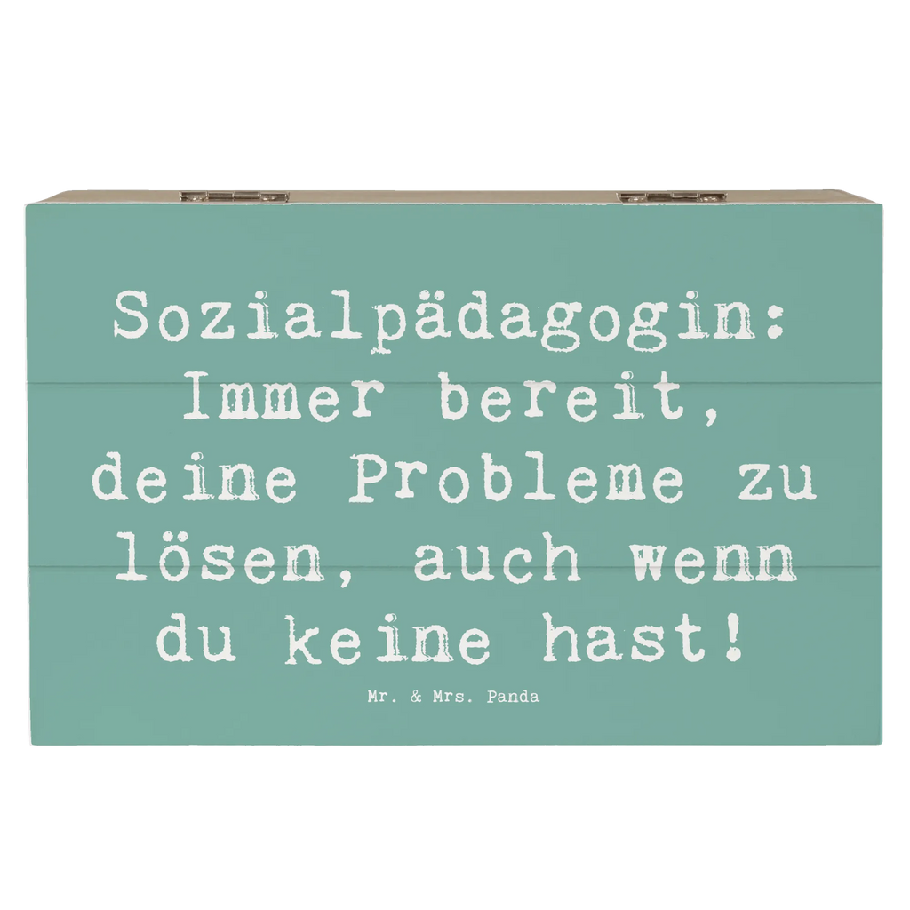 Holzkiste Spruch Sozialpädagogin: Immer bereit, deine Probleme zu lösen, auch wenn du keine hast! Geschenkdose, Erinnerungskiste, Kiste, Aufbewahrungsbox, XXL, Holzkiste, Truhe, Geschenkbox, Dekokiste, Schatulle, Schatzkiste, Erinnerungsbox, Beruf, Ausbildung, Jubiläum, Abschied, Rente, Kollege, Kollegin, Geschenk, Schenken, Arbeitskollege, Mitarbeiter, Firma, Danke, Dankeschön