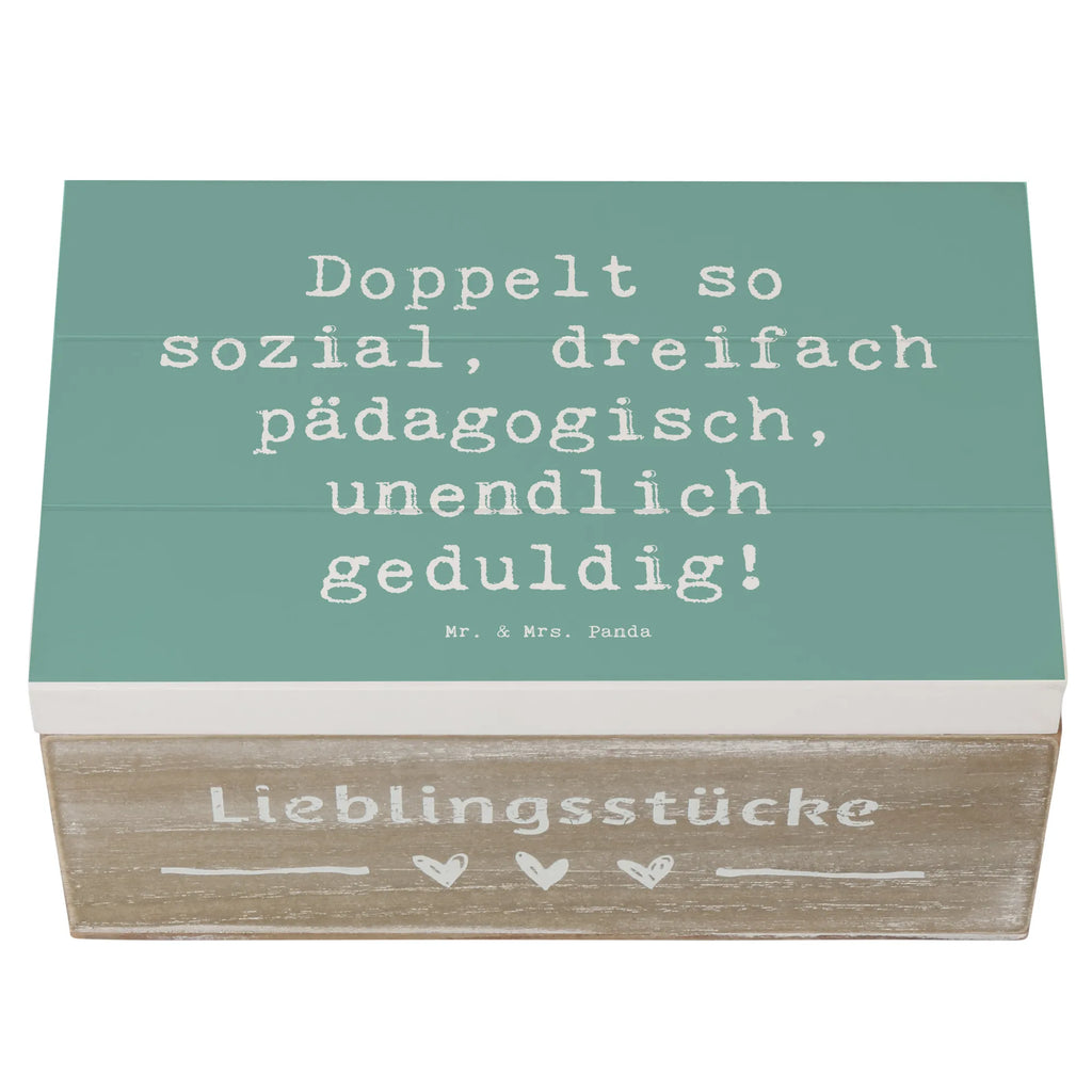 Holzkiste Spruch Doppelt so sozial, dreifach pädagogisch, unendlich geduldig! holzschatulle, Holzbox mit Deckel, Holzkiste mit Deckel, Aufbewahrungsbox, Aufbewahrungsbox Holz, box holz, aufbewahrungskisten, Holzboxen, Holzbox, Holzkiste, aufbewahrungsboxen, aufbewahrungskiste mit deckel, holzkästchen, Aufbewahrungskiste, holztruhen, aufbewahrungstruhe, Box aus Holz, holzschachtel, Holzkisten, Schatulle, kiste holz, Aufbewahrungsbox aus Holz, Holztruhe, truhe holz, Holz Aufbewahrungsbox, Geschenk, Danke, Dankeschön, Schenken, Beruf, Ausbildung, Abschied, Rente, Kollege, Kollegin, Arbeitskollege, Mitarbeiter, Jubiläum, Firma