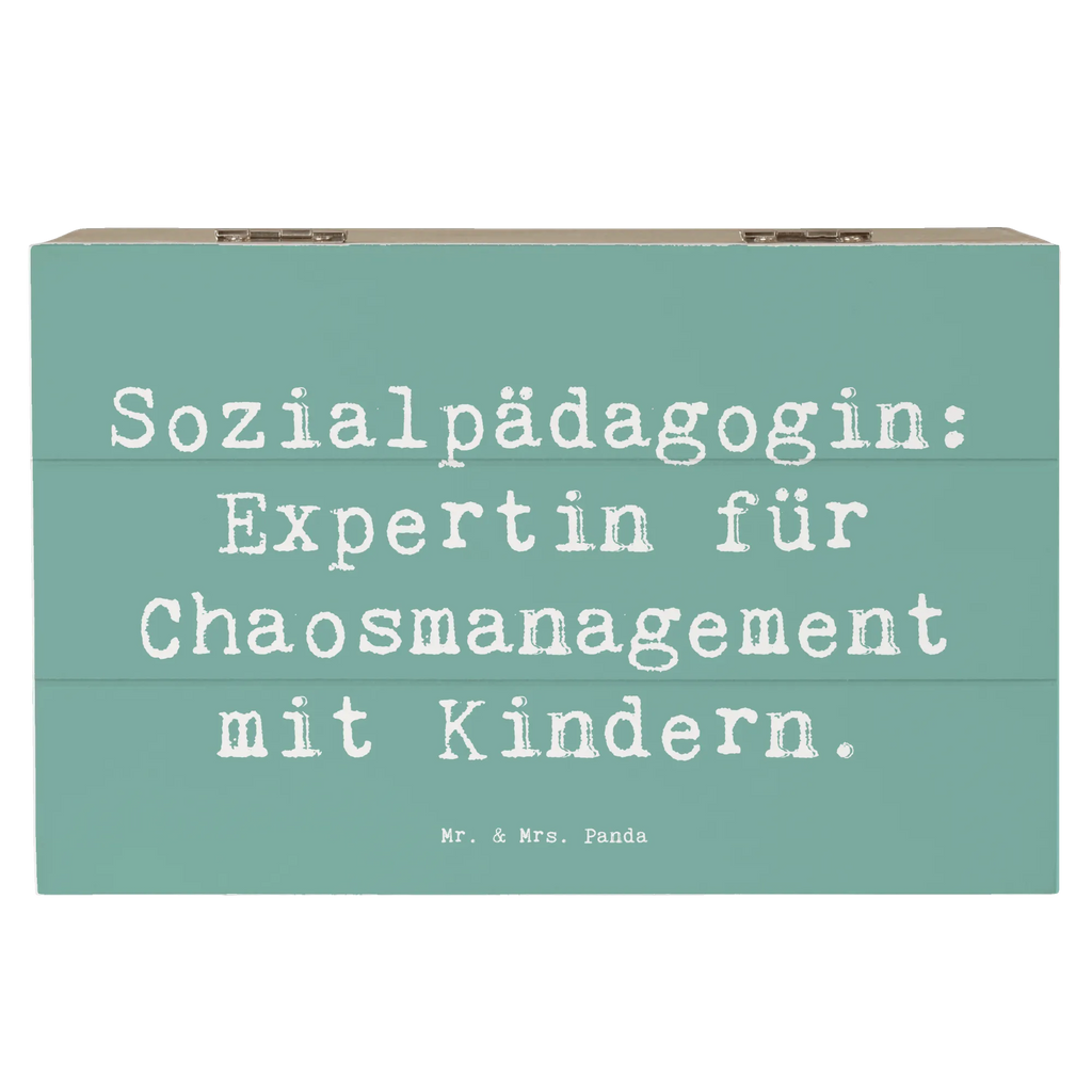 Holzkiste Spruch Sozialpädagogin: Expertin für Chaosmanagement mit Kindern. box holz, aufbewahrungstruhe, holzschatulle, Holzbox, Holzkiste, holztruhen, kiste holz, holzkästchen, aufbewahrungskiste mit deckel, Holz Aufbewahrungsbox, Box aus Holz, aufbewahrungskisten, Holzkisten, truhe holz, Aufbewahrungskiste, Holztruhe, Schatulle, holzschachtel, Holzbox mit Deckel, Aufbewahrungsbox aus Holz, aufbewahrungsboxen, Holzkiste mit Deckel, Aufbewahrungsbox Holz, Aufbewahrungsbox, Holzboxen, Geschenk, Danke, Dankeschön, Schenken, Beruf, Ausbildung, Abschied, Rente, Kollege, Kollegin, Arbeitskollege, Mitarbeiter, Jubiläum, Firma