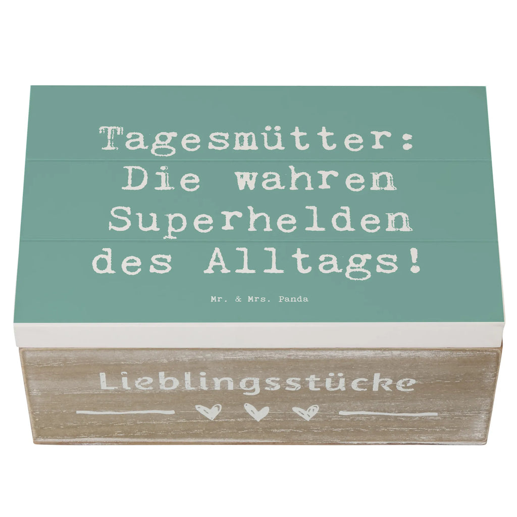 Holzkiste Spruch Tagesmutter Superheld Geschenkbox, Truhe, XXL, Dekokiste, Aufbewahrungsbox, Schatzkiste, Geschenkdose, Holzkiste, Erinnerungsbox, Kiste, Erinnerungskiste, Schatulle, Beruf, Ausbildung, Jubiläum, Abschied, Rente, Kollege, Kollegin, Geschenk, Schenken, Arbeitskollege, Mitarbeiter, Firma, Danke, Dankeschön