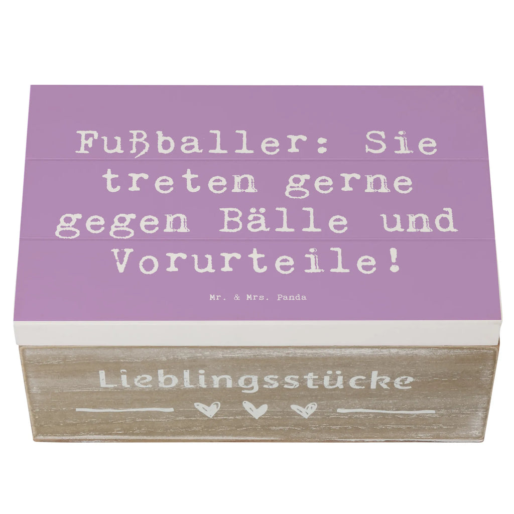 Holzkiste Spruch Fußballer: Sie treten gerne gegen Bälle und Vorurteile! Erinnerungsbox, XXL, Schatzkiste, Aufbewahrungsbox, Dekokiste, Truhe, Holzkiste, Kiste, Schatulle, Geschenkdose, Geschenkbox, Erinnerungskiste, Beruf, Ausbildung, Jubiläum, Abschied, Rente, Kollege, Kollegin, Geschenk, Schenken, Arbeitskollege, Mitarbeiter, Firma, Danke, Dankeschön