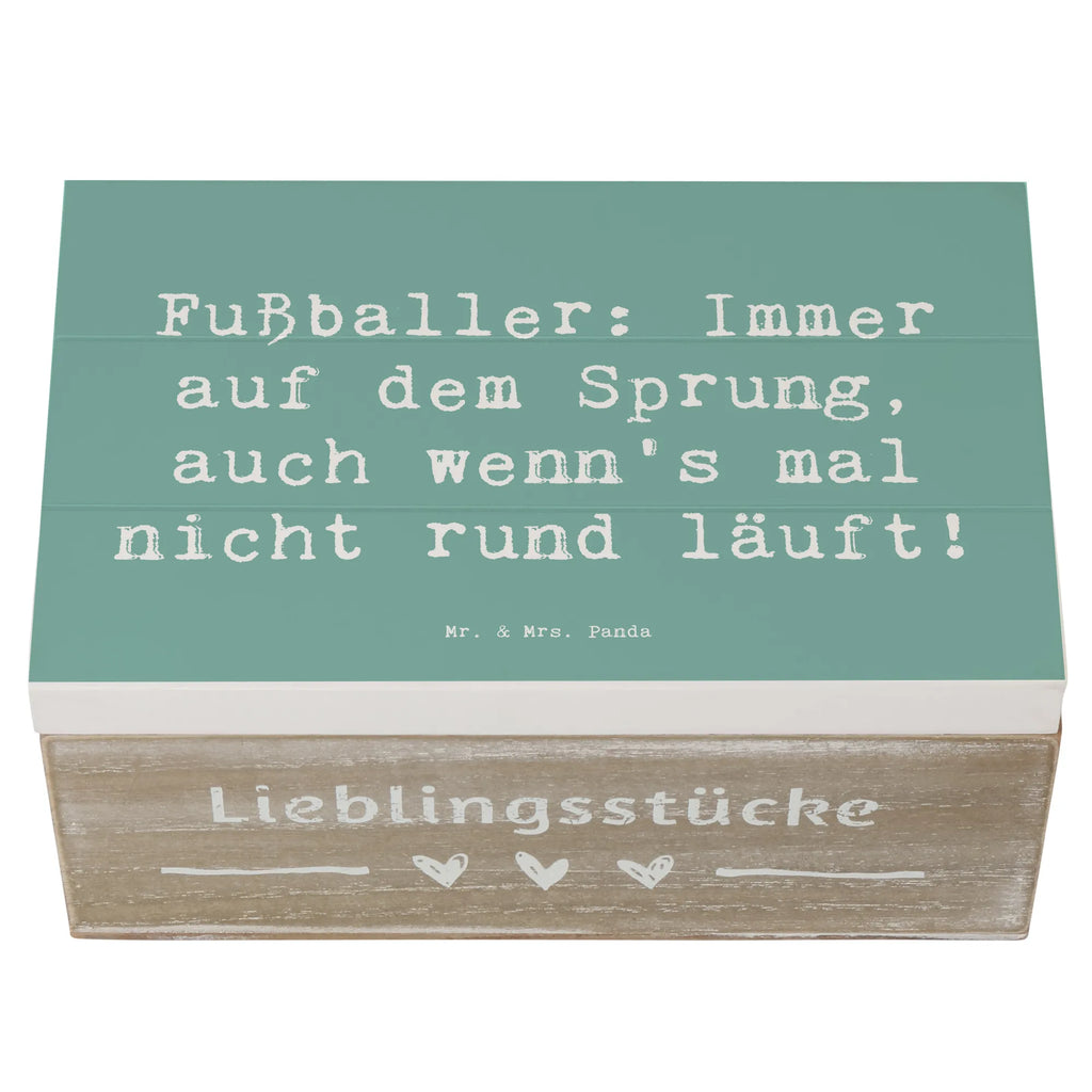 Wooden chest Saying Fußballer: Immer auf dem Sprung, auch wenn's mal nicht rund läuft! Truhe, Dekokiste, Schatulle, Geschenkbox, Geschenkdose, Erinnerungsbox, Aufbewahrungsbox, XXL, Schatzkiste, Holzkiste, Erinnerungskiste, Kiste, Beruf, Ausbildung, Jubiläum, Abschied, Rente, Kollege, Kollegin, Geschenk, Schenken, Arbeitskollege, Mitarbeiter, Firma, Danke, Dankeschön