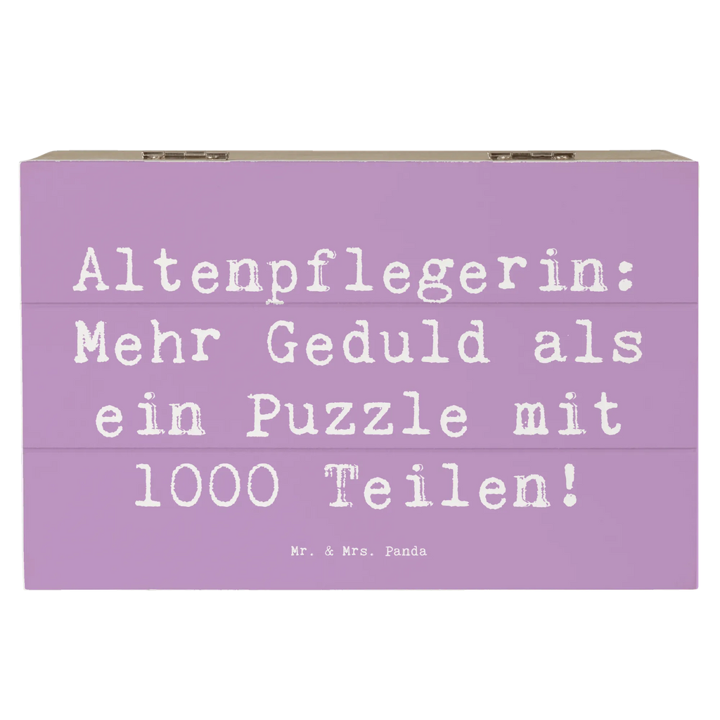Wooden chest Saying Altenpflegerin: Mehr Geduld als ein Puzzle mit 1000 Teilen! Dekokiste, Geschenkdose, Schatzkiste, Erinnerungskiste, Aufbewahrungsbox, XXL, Erinnerungsbox, Geschenkbox, Truhe, Schatulle, Holzkiste, Kiste, Beruf, Ausbildung, Jubiläum, Abschied, Rente, Kollege, Kollegin, Geschenk, Schenken, Arbeitskollege, Mitarbeiter, Firma, Danke, Dankeschön
