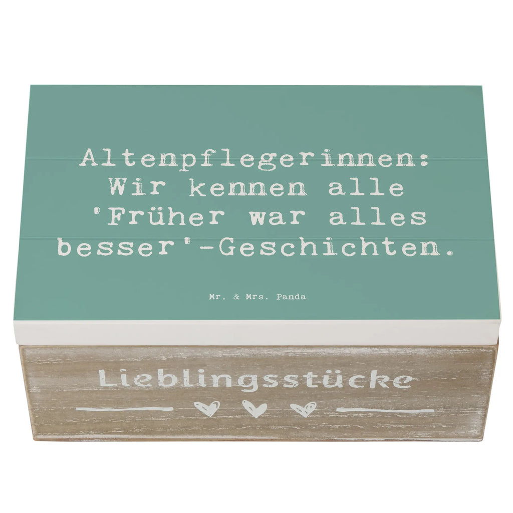 Wooden chest Saying Altenpflegerinnen: Wir kennen alle 'Früher war alles besser'-Geschichten. XXL, Erinnerungskiste, Aufbewahrungsbox, Truhe, Schatzkiste, Geschenkdose, Erinnerungsbox, Dekokiste, Holzkiste, Geschenkbox, Kiste, Schatulle, Beruf, Ausbildung, Jubiläum, Abschied, Rente, Kollege, Kollegin, Geschenk, Schenken, Arbeitskollege, Mitarbeiter, Firma, Danke, Dankeschön