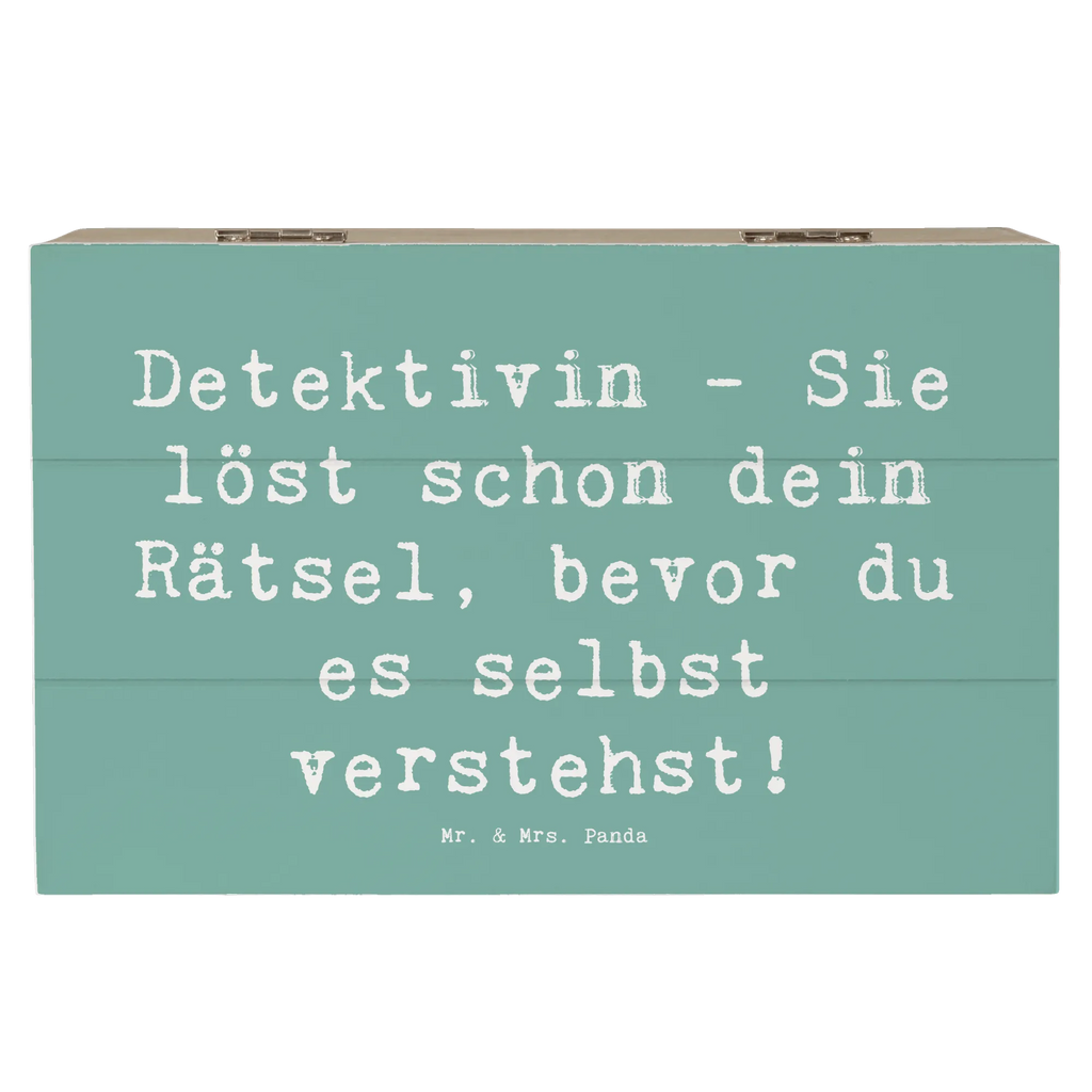 Wooden chest Saying Detektivin - Sie löst schon dein Rätsel, bevor du es selbst verstehst! Aufbewahrungsbox, Kiste, Geschenkdose, Holzkiste, Erinnerungsbox, Schatulle, Schatzkiste, XXL, Truhe, Erinnerungskiste, Geschenkbox, Dekokiste, Beruf, Ausbildung, Jubiläum, Abschied, Rente, Kollege, Kollegin, Geschenk, Schenken, Arbeitskollege, Mitarbeiter, Firma, Danke, Dankeschön