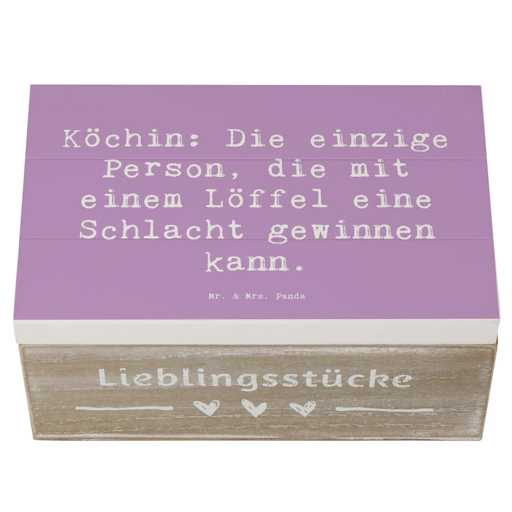 Wooden chest Saying Köchin: Die einzige Person, die mit einem Löffel eine Schlacht gewinnen kann. Geschenkdose, Truhe, Aufbewahrungsbox, Schatzkiste, Dekokiste, Geschenkbox, Erinnerungsbox, XXL, Erinnerungskiste, Holzkiste, Schatulle, Kiste, Beruf, Ausbildung, Jubiläum, Abschied, Rente, Kollege, Kollegin, Geschenk, Schenken, Arbeitskollege, Mitarbeiter, Firma, Danke, Dankeschön