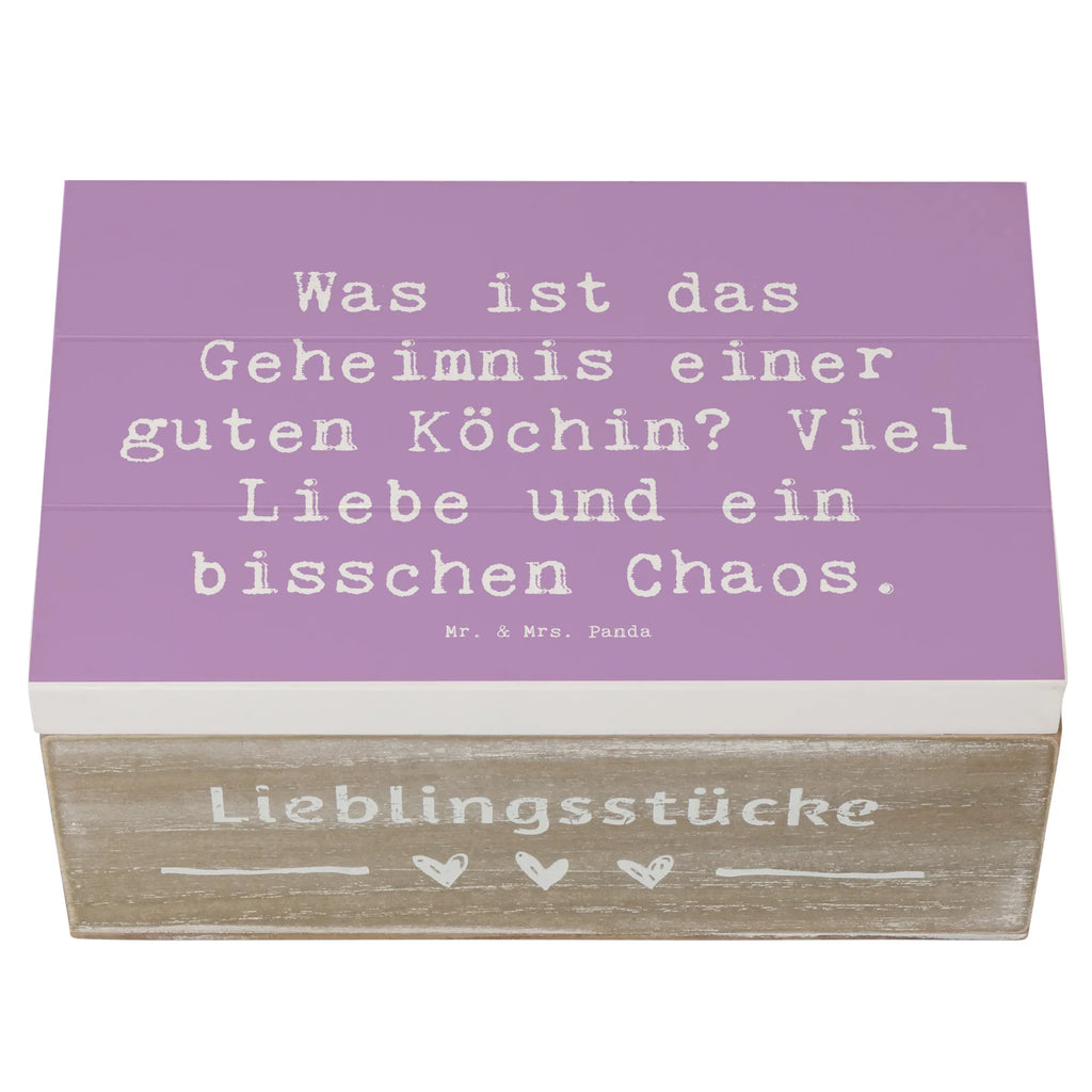 Wooden chest Saying Was ist das Geheimnis einer guten Köchin? Viel Liebe und ein bisschen Chaos. Dekokiste, Erinnerungsbox, Aufbewahrungsbox, Schatulle, Geschenkdose, Geschenkbox, Holzkiste, Schatzkiste, XXL, Truhe, Kiste, Erinnerungskiste, Beruf, Ausbildung, Jubiläum, Abschied, Rente, Kollege, Kollegin, Geschenk, Schenken, Arbeitskollege, Mitarbeiter, Firma, Danke, Dankeschön