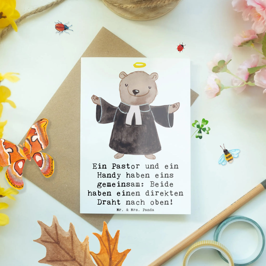 Greetings card Ein Pastor und ein Handy haben eins gemeinsam: Beide haben einen direkten Draht nach oben! Hochzeitskarte, Geburtstagskarte, Klappkarte, Glückwunschkarte, Karte, Grußkarte, Ansichtskarten, Einladungskarte, Beruf, Ausbildung, Jubiläum, Abschied, Rente, Kollege, Kollegin, Geschenk, Schenken, Arbeitskollege, Mitarbeiter, Firma, Danke, Dankeschön