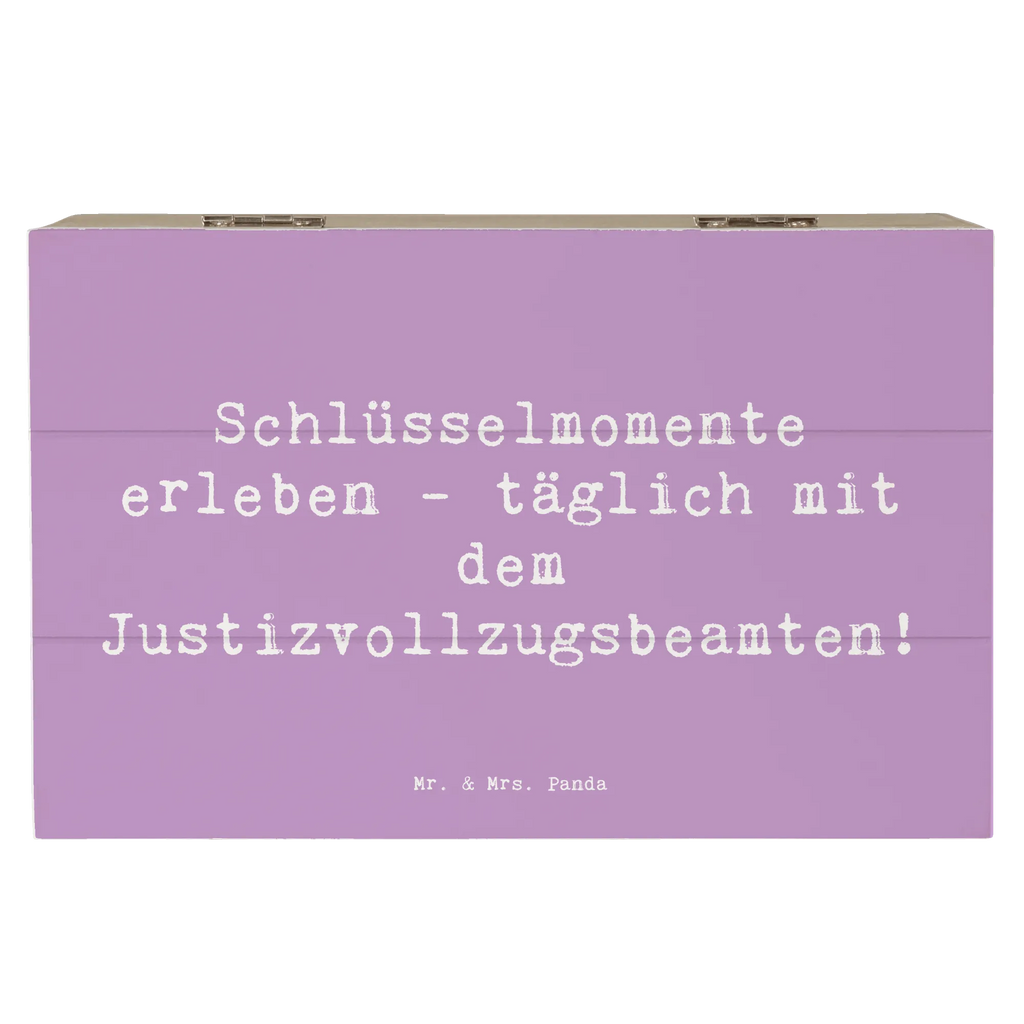 Wooden chest Saying Schlüsselmomente erleben - täglich mit dem Justizvollzugsbeamten! Schatzkiste, Kiste, Truhe, Erinnerungsbox, Schatulle, Erinnerungskiste, Geschenkdose, Holzkiste, Aufbewahrungsbox, XXL, Geschenkbox, Dekokiste, Beruf, Ausbildung, Jubiläum, Abschied, Rente, Kollege, Kollegin, Geschenk, Schenken, Arbeitskollege, Mitarbeiter, Firma, Danke, Dankeschön