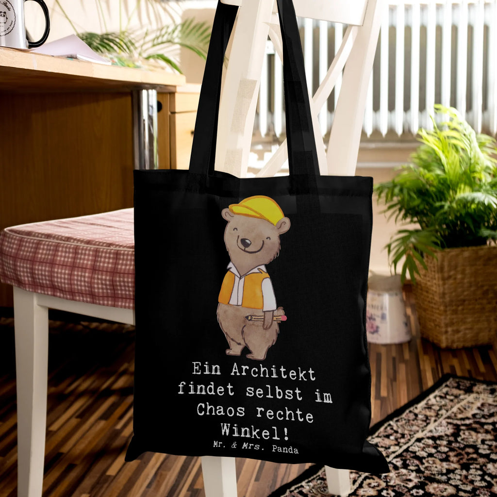 Tote bag Ein Architekt findet selbst im Chaos rechte Winkel! Stoffbeutel, Tragetasche, Jutebeutel, Einkaufstüte, Strandtasche, Jutetasche, Beuteltasche, Beutel, Umhängetasche, Tasche, Badetasche, Laptoptasche, Shopper, Schultertasche, Einkaufstasche, Stofftasche, Beruf, Ausbildung, Jubiläum, Abschied, Rente, Kollege, Kollegin, Geschenk, Schenken, Arbeitskollege, Mitarbeiter, Firma, Danke, Dankeschön
