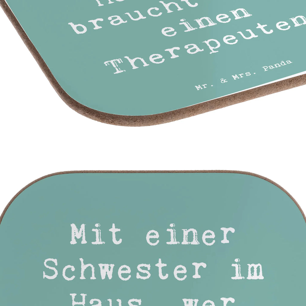 Square coaster Saying Mit einer Schwester im Haus, wer braucht schon einen Therapeuten? Untersetzer, Bierdeckel, Glasuntersetzer, Untersetzer Gläser, Getränkeuntersetzer, Untersetzer aus Holz, Untersetzer für Gläser, Korkuntersetzer, Untersetzer Holz, Holzuntersetzer, Tassen Untersetzer, Untersetzer Design, Familie, Vatertag, Muttertag, Bruder, Schwester, Mama, Papa, Oma, Opa