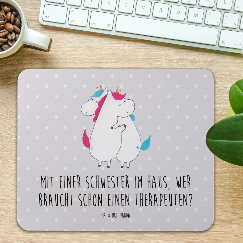 Mouse mat Mit einer Schwester im Haus, wer braucht schon einen Therapeuten? Mauspad Büro, Designer Mauspad, Mauspad, Mousepad, Büroausstattung, PC Zubehör, Arbeitszimmer, Mausunterlage, Einzigartiges Mauspad, Computer zubehör, Familie, Vatertag, Muttertag, Bruder, Schwester, Mama, Papa, Oma, Opa