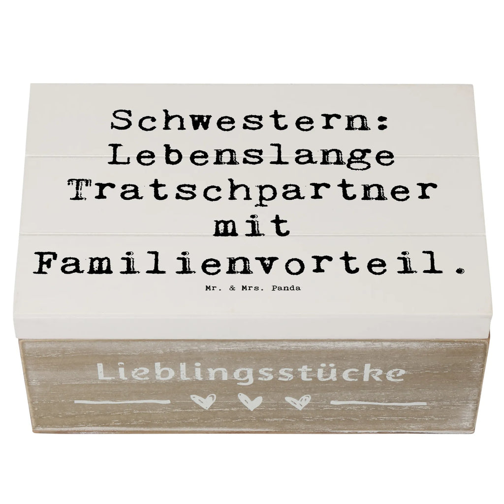 Wooden chest Saying Schwestern: Lebenslange Tratschpartner mit Familienvorteil. Schatulle, Holzkiste, Geschenkbox, Erinnerungskiste, Erinnerungsbox, XXL, Kiste, Dekokiste, Schatzkiste, Geschenkdose, Truhe, Aufbewahrungsbox, Familie, Vatertag, Muttertag, Bruder, Schwester, Mama, Papa, Oma, Opa