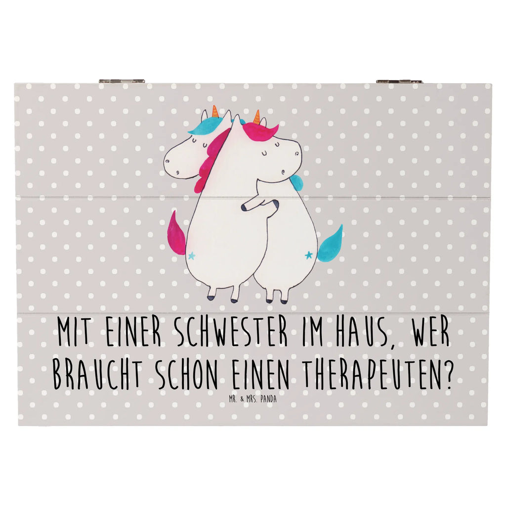 Wooden chest Mit einer Schwester im Haus, wer braucht schon einen Therapeuten? Dekokiste, Holzkiste, Geschenkdose, Kiste, Erinnerungsbox, Aufbewahrungsbox, Schatzkiste, Schatulle, Truhe, Geschenkbox, XXL, Erinnerungskiste, Familie, Vatertag, Muttertag, Bruder, Schwester, Mama, Papa, Oma, Opa