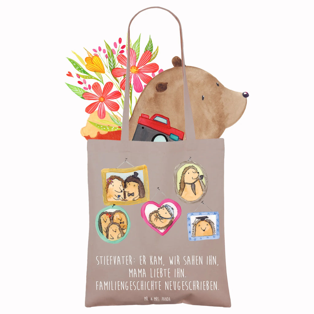 Tote bag Stiefvater: Er kam, wir sahen ihn, Mama liebte ihn. Familiengeschichte neugeschrieben. Badetasche, Stofftasche, Strandtasche, Einkaufstasche, Schultertasche, Einkaufstüte, Beuteltasche, Stoffbeutel, Shopper, Beutel, Tragetasche, Jutebeutel, Umhängetasche, Jutetasche, Laptoptasche, Tasche, Familie, Vatertag, Muttertag, Bruder, Schwester, Mama, Papa, Oma, Opa