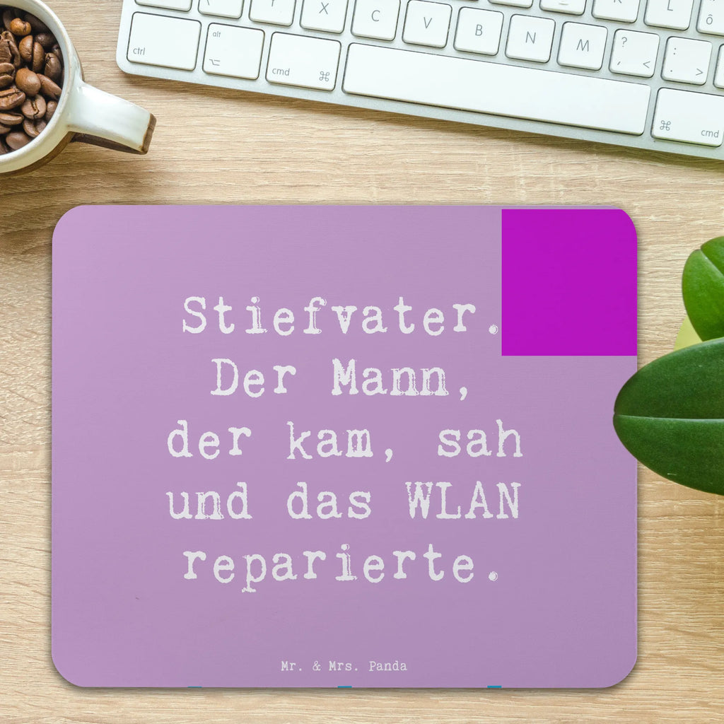 Mouse mat Saying Stiefvater. Der Mann, der kam, sah und das WLAN reparierte. Mousepad, Computer zubehör, Büroausstattung, PC Zubehör, Arbeitszimmer, Mauspad, Einzigartiges Mauspad, Designer Mauspad, Mausunterlage, Mauspad Büro, Familie, Vatertag, Muttertag, Bruder, Schwester, Mama, Papa, Oma, Opa
