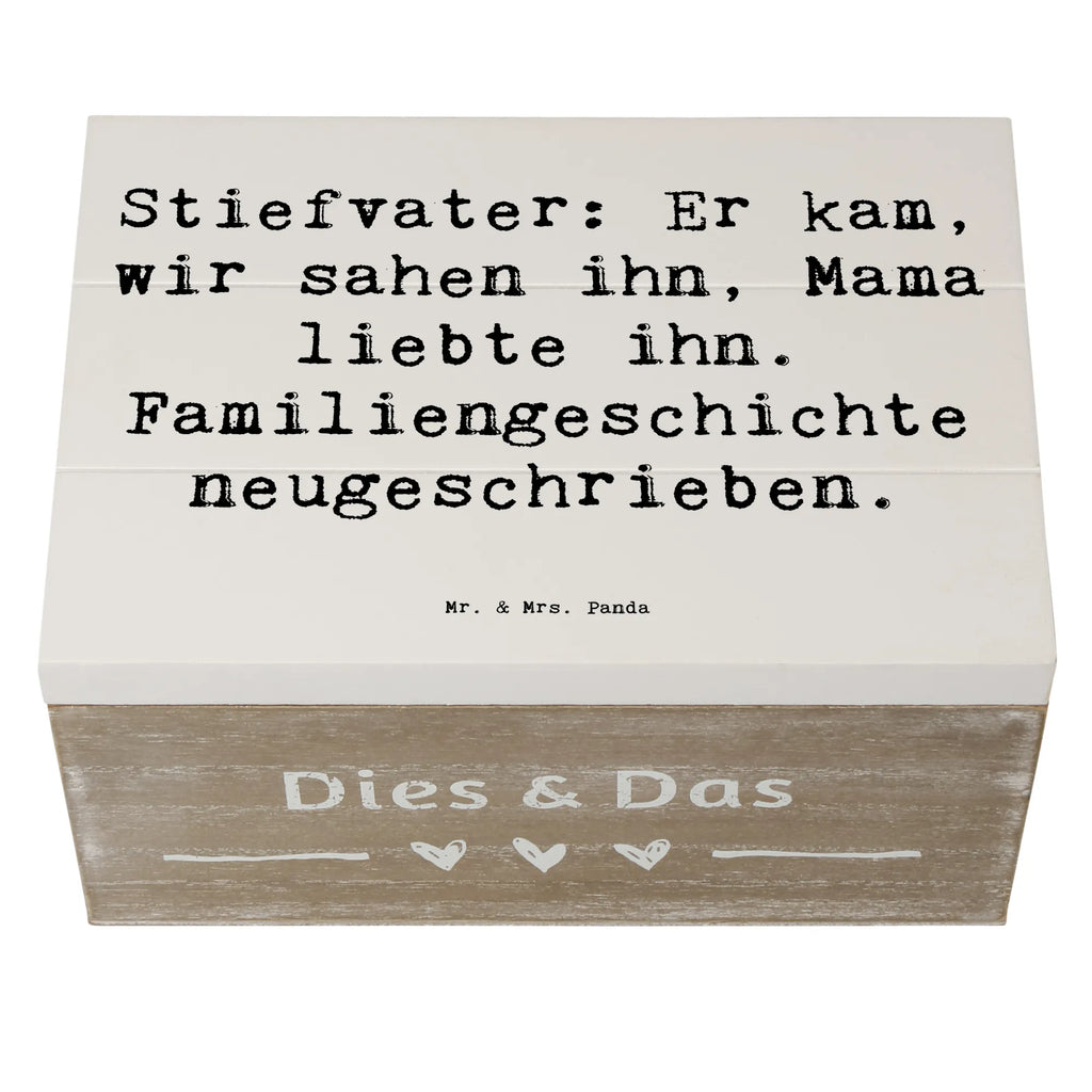Wooden chest Saying Stiefvater: Er kam, wir sahen ihn, Mama liebte ihn. Familiengeschichte neugeschrieben. XXL, Schatulle, Erinnerungskiste, Schatzkiste, Aufbewahrungsbox, Truhe, Geschenkdose, Geschenkbox, Erinnerungsbox, Dekokiste, Holzkiste, Kiste, Familie, Vatertag, Muttertag, Bruder, Schwester, Mama, Papa, Oma, Opa
