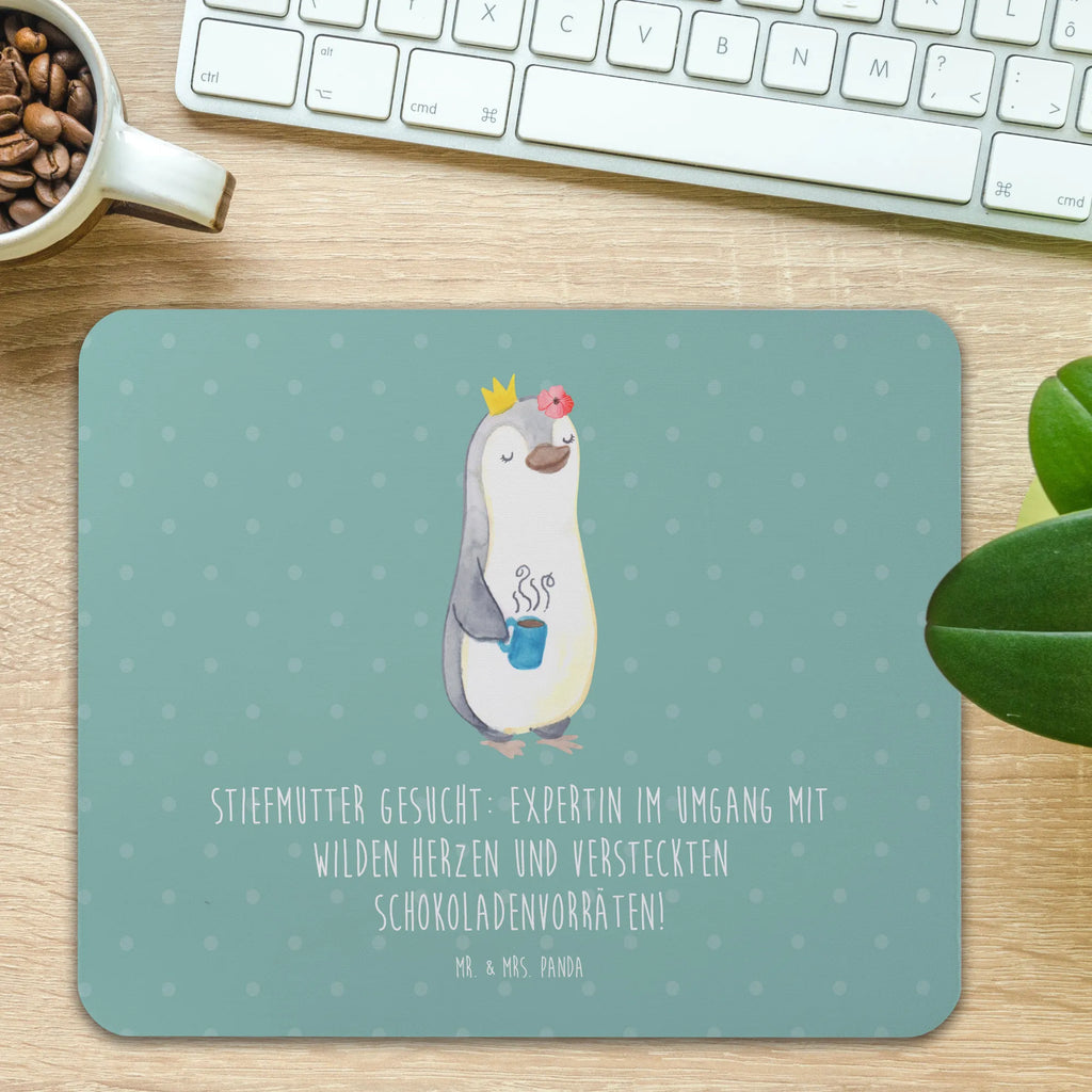 Mouse mat Stiefmutter gesucht: Expertin im Umgang mit wilden Herzen und versteckten Schokoladenvorräten! Einzigartiges Mauspad, Designer Mauspad, Arbeitszimmer, Mauspad Büro, Computer zubehör, Mausunterlage, Büroausstattung, PC Zubehör, Mousepad, Mauspad, Familie, Vatertag, Muttertag, Bruder, Schwester, Mama, Papa, Oma, Opa