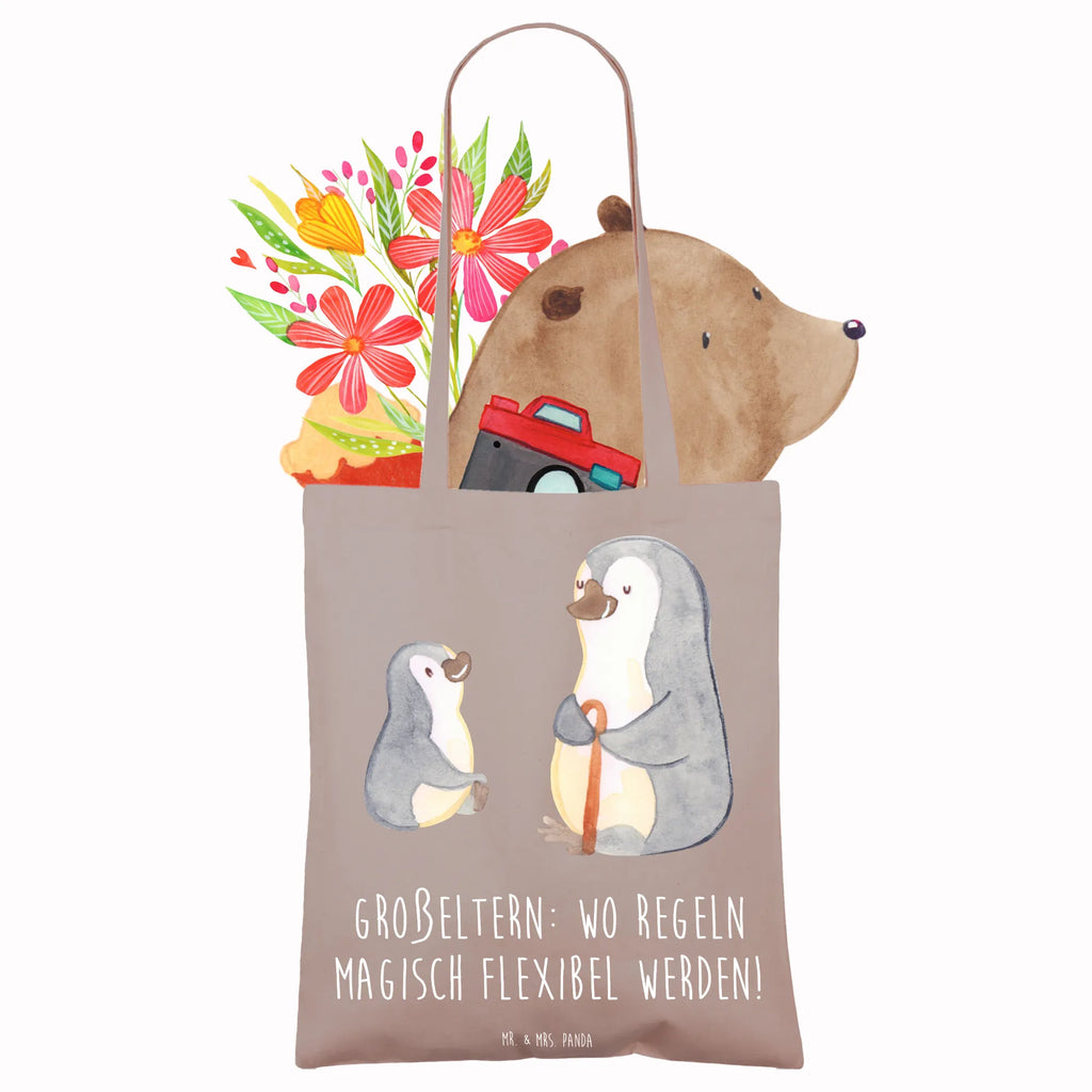 Tote bag Großeltern: wo Regeln magisch flexibel werden! Beutel, Tragetasche, Umhängetasche, Beuteltasche, Schultertasche, Jutetasche, Einkaufstasche, Tasche, Shopper, Strandtasche, Stofftasche, Jutebeutel, Laptoptasche, Stoffbeutel, Badetasche, Einkaufstüte, Familie, Vatertag, Muttertag, Bruder, Schwester, Mama, Papa, Oma, Opa
