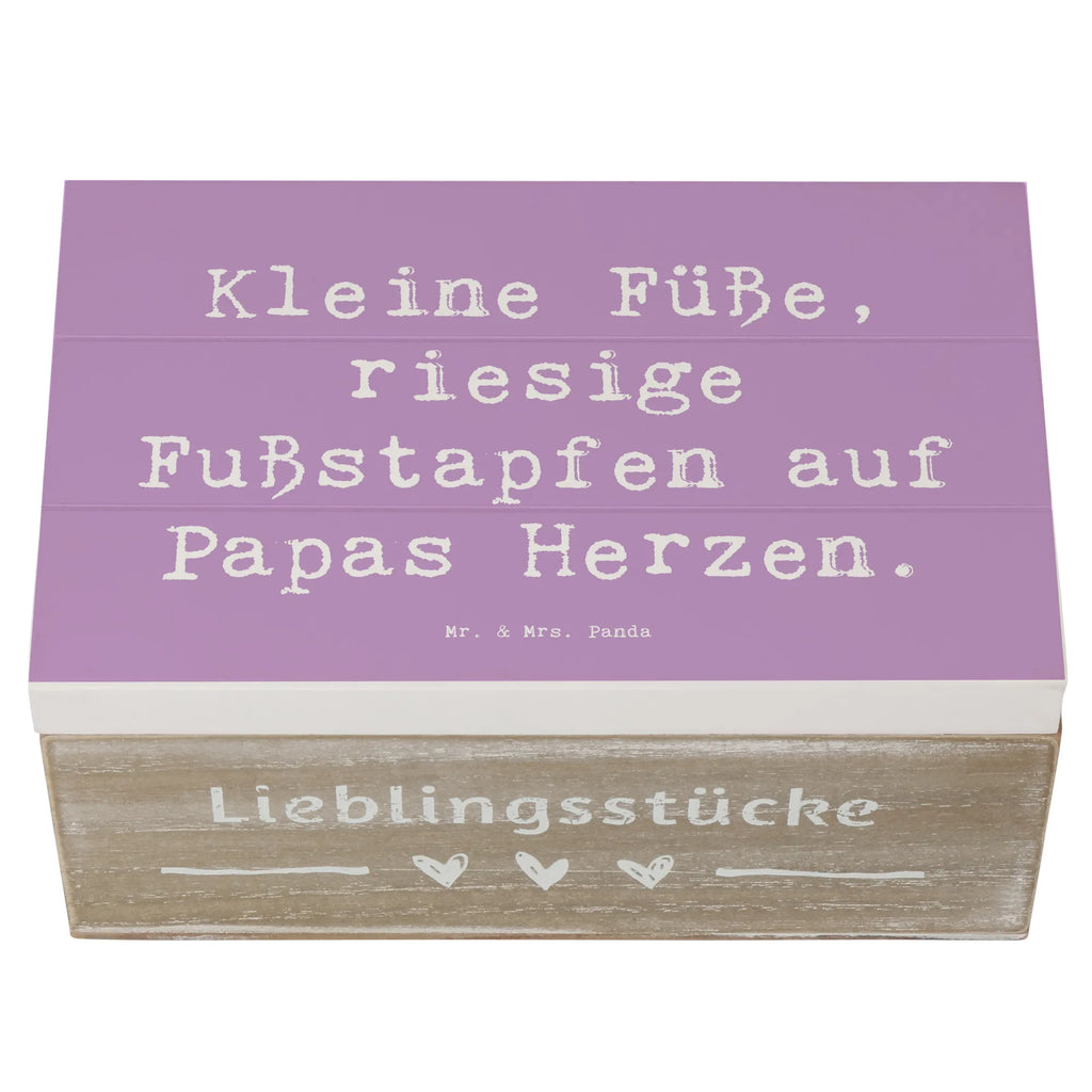 Holzkiste Spruch Baby Herzabdrücke aufbewahrungskiste mit deckel, Holzkiste, holzschachtel, aufbewahrungskisten, Schatulle, Aufbewahrungsbox Holz, aufbewahrungsboxen, Holzboxen, holzschatulle, Aufbewahrungsbox aus Holz, kiste holz, Aufbewahrungsbox, Holzbox mit Deckel, Holzbox, Holzkiste mit Deckel, aufbewahrungstruhe, Aufbewahrungskiste, Holztruhe, Holzkisten, holzkästchen, Holz Aufbewahrungsbox, box holz, Box aus Holz, holztruhen, truhe holz, Familie, Mama, Schwester, Opa, Bruder, Vatertag, Papa, Muttertag, Oma
