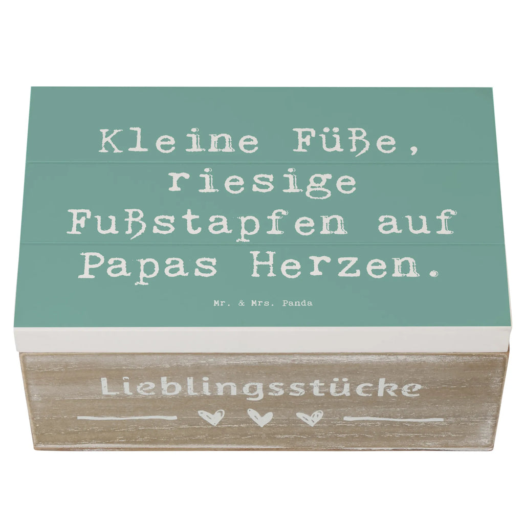 Holzkiste Spruch Baby Herzabdrücke aufbewahrungskiste mit deckel, Holzkiste, holzschachtel, aufbewahrungskisten, Schatulle, Aufbewahrungsbox Holz, aufbewahrungsboxen, Holzboxen, holzschatulle, Aufbewahrungsbox aus Holz, kiste holz, Aufbewahrungsbox, Holzbox mit Deckel, Holzbox, Holzkiste mit Deckel, aufbewahrungstruhe, Aufbewahrungskiste, Holztruhe, Holzkisten, holzkästchen, Holz Aufbewahrungsbox, box holz, Box aus Holz, holztruhen, truhe holz, Familie, Mama, Schwester, Opa, Bruder, Vatertag, Papa, Muttertag, Oma