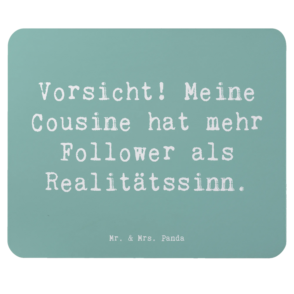 Mouse mat Saying Vorsicht! Meine Cousine hat mehr Follower als Realitätssinn. Mousepad, Computer zubehör, Büroausstattung, PC Zubehör, Arbeitszimmer, Mauspad, Einzigartiges Mauspad, Designer Mauspad, Mausunterlage, Mauspad Büro, Familie, Vatertag, Muttertag, Bruder, Schwester, Mama, Papa, Oma, Opa
