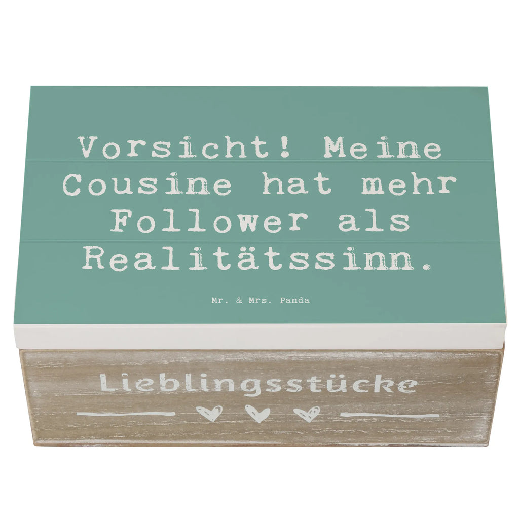 Holzkiste Spruch Cousine Influencer aufbewahrungsbox holz, Truhe, Dekokiste, schmuckkästchen, deko box, box aus holz, ordnungsbox, Holzkiste, Erinnerungskiste, holzkiste mit deckel, holzbox mit deckel, holzbox, aufbewahrungsbox aus holz, holz aufbewahrungsbox, erinnerungsbox baby, holzboxen, aufbewahrungskiste, Kiste, Schatzkiste, Geschenkbox, Schatulle, holztruhe, Aufbewahrungsbox, Erinnerungsbox, dekorative holzkiste, holzkisten, erinnerungsbox hochzeit, Familie, Mama, Schwester, Opa, Bruder, Vatertag, Papa, Muttertag, Oma