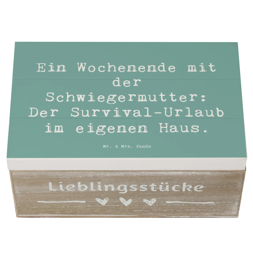 Wooden chest Saying Ein Wochenende mit der Schwiegermutter: Der Survival-Urlaub im eigenen Haus. Schatzkiste, Dekokiste, Geschenkdose, Schatulle, Aufbewahrungsbox, Kiste, Erinnerungsbox, XXL, Erinnerungskiste, Truhe, Geschenkbox, Holzkiste, Familie, Vatertag, Muttertag, Bruder, Schwester, Mama, Papa, Oma, Opa