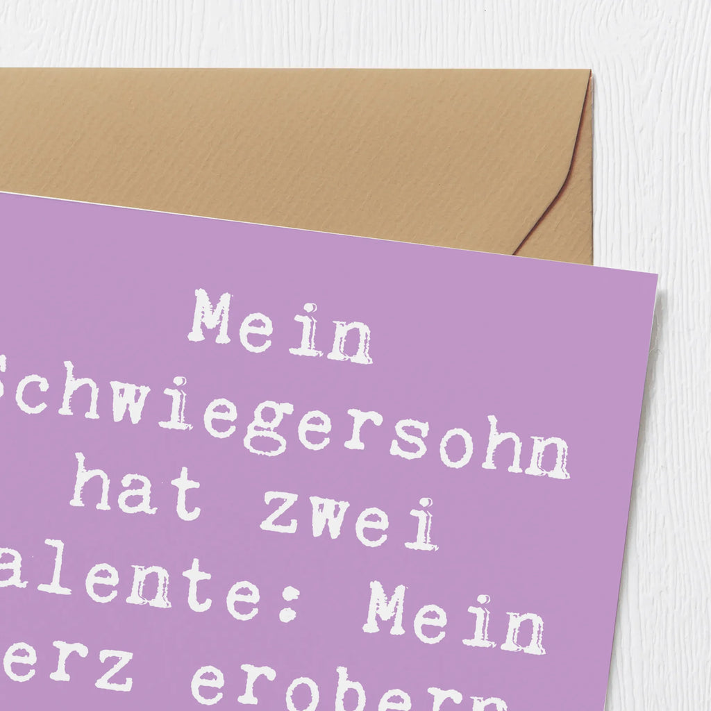 Deluxe Card Saying Mein Schwiegersohn hat zwei Talente: Mein Herz erobern und mein WLAN verbrauchen. Karte, Klappkarte, Hochwertige Klappkarte, Geburtstagskarte, Einladungskarte, Grußkarte, Hochzeitskarte, Glückwunschkarte, Hochwertige Grußkarte, Familie, Vatertag, Muttertag, Bruder, Schwester, Mama, Papa, Oma, Opa