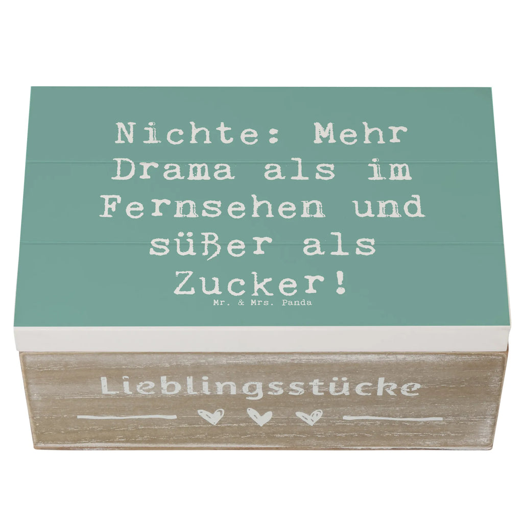 Wooden chest Saying Nichte: Mehr Drama als im Fernsehen und süßer als Zucker! Geschenkbox, Dekokiste, Erinnerungskiste, Erinnerungsbox, Truhe, Schatulle, Aufbewahrungsbox, Kiste, Holzkiste, Schatzkiste, XXL, Geschenkdose, Familie, Vatertag, Muttertag, Bruder, Schwester, Mama, Papa, Oma, Opa