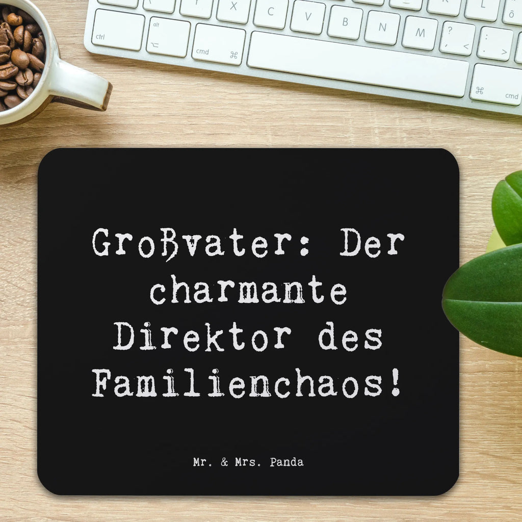 Mouse mat Saying Großvater: Der charmante Direktor des Familienchaos! Laptop, Mausmatte, Lernen, Schenken, Bürobedarf, Arbeitszimmer, Designer Mauspad, Einzigartiges Mauspad, Computer, Mauspad, Büroausstattung, Mousepad, PC Zubehör, Home Office, Mausunterlage, Mauspad Büro, Computer zubehör, Muttertag, Vatertag, Mama, Papa, Oma, Opa, Familie, Schwester, Bruder
