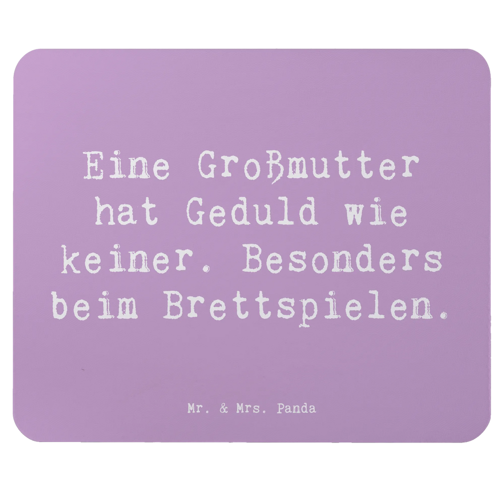 Mouse mat Saying Eine Großmutter hat Geduld wie keiner. Besonders beim Brettspielen. Mousepad, Computer zubehör, Büroausstattung, PC Zubehör, Arbeitszimmer, Mauspad, Einzigartiges Mauspad, Designer Mauspad, Mausunterlage, Mauspad Büro, Familie, Vatertag, Muttertag, Bruder, Schwester, Mama, Papa, Oma, Opa