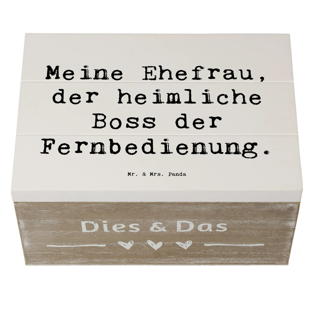 Holzkiste Spruch Ehefrau Boss Holzkiste, Kiste, Erinnerungskiste, Geschenkbox, Erinnerungsbox, Schatulle, Aufbewahrungsbox, Schatzkiste, XXL, Geschenkdose, Truhe, Dekokiste, Familie, Vatertag, Muttertag, Bruder, Schwester, Mama, Papa, Oma, Opa