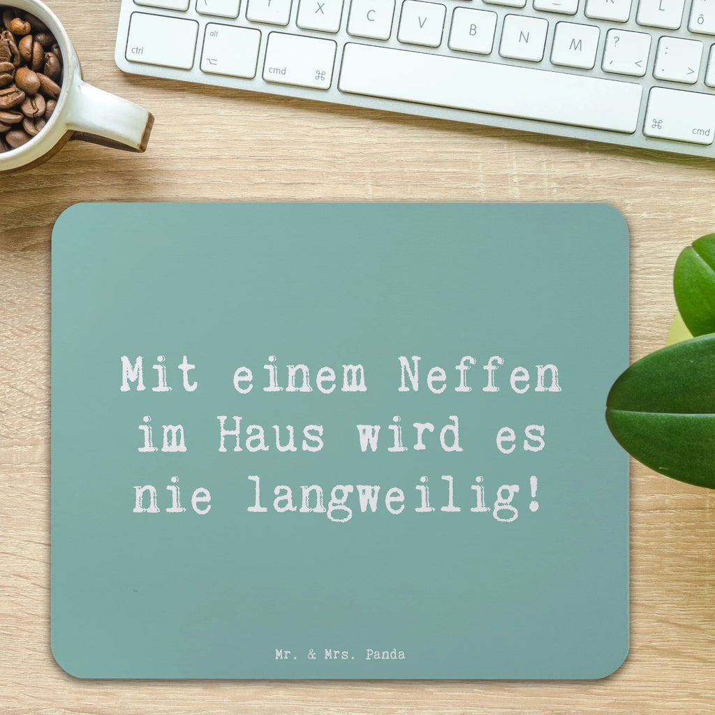 Mouse mat Saying Mit einem Neffen im Haus wird es nie langweilig! Mousepad, Computer zubehör, Büroausstattung, PC Zubehör, Arbeitszimmer, Mauspad, Einzigartiges Mauspad, Designer Mauspad, Mausunterlage, Mauspad Büro, Familie, Vatertag, Muttertag, Bruder, Schwester, Mama, Papa, Oma, Opa
