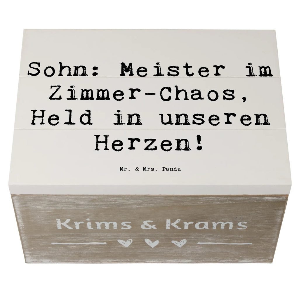 Holzkiste Spruch Sohn Chaosheld Dekokiste, Aufbewahrungsbox, Holzkiste, Schatzkiste, Schatulle, Erinnerungskiste, Geschenkbox, XXL, Geschenkdose, Erinnerungsbox, Kiste, Truhe, Familie, Vatertag, Muttertag, Bruder, Schwester, Mama, Papa, Oma, Opa