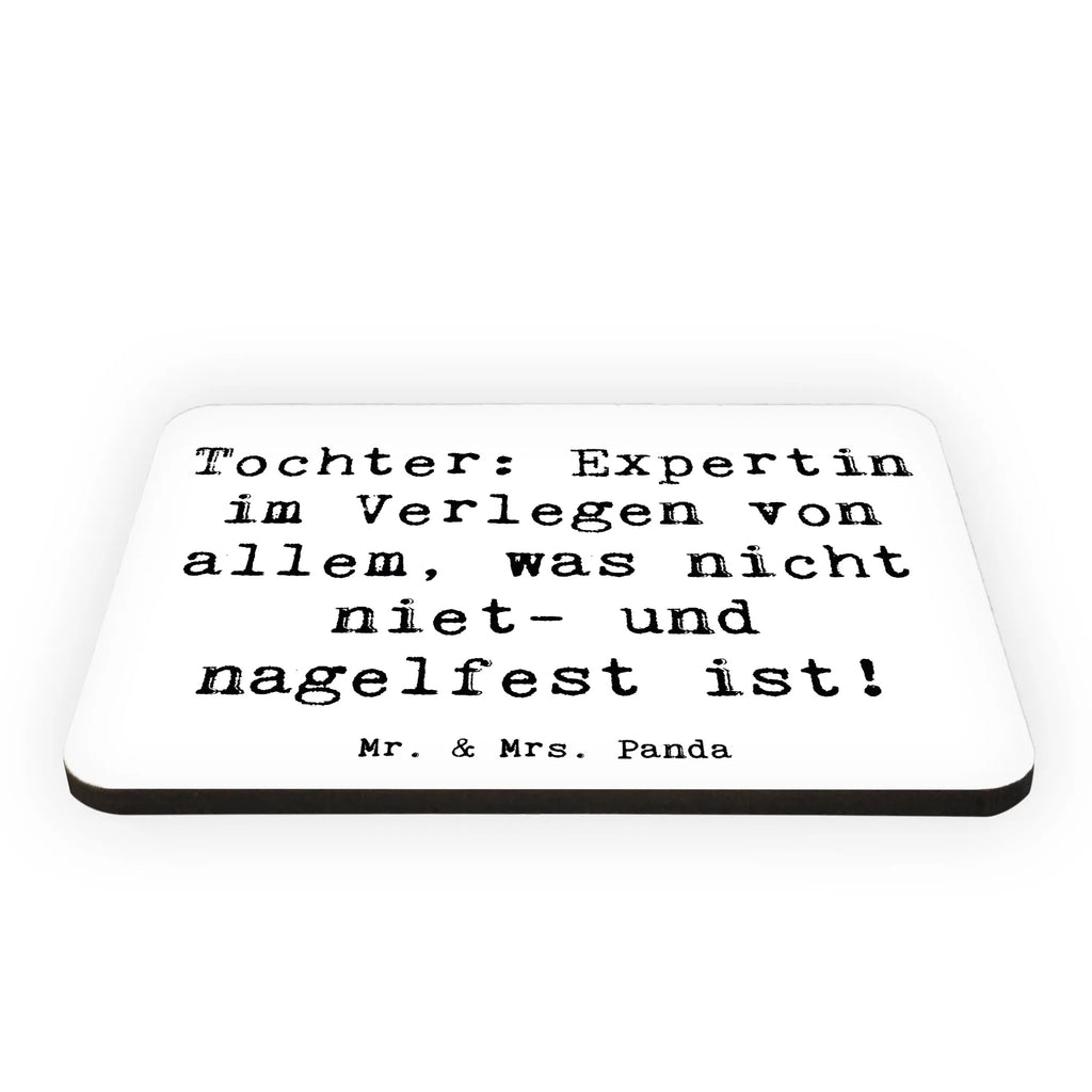 Magnet Saying Tochter: Expertin im Verlegen von allem, was nicht niet- und nagelfest ist! Pinnwandmagnet, Kühlschrankmagnet, Dekomagnet, Notiz Magnet, Whiteboard Magnet, Motivmagnete, Kühlschrank Dekoration, Souvenir Magnet, Familie, Vatertag, Muttertag, Bruder, Schwester, Mama, Papa, Oma, Opa