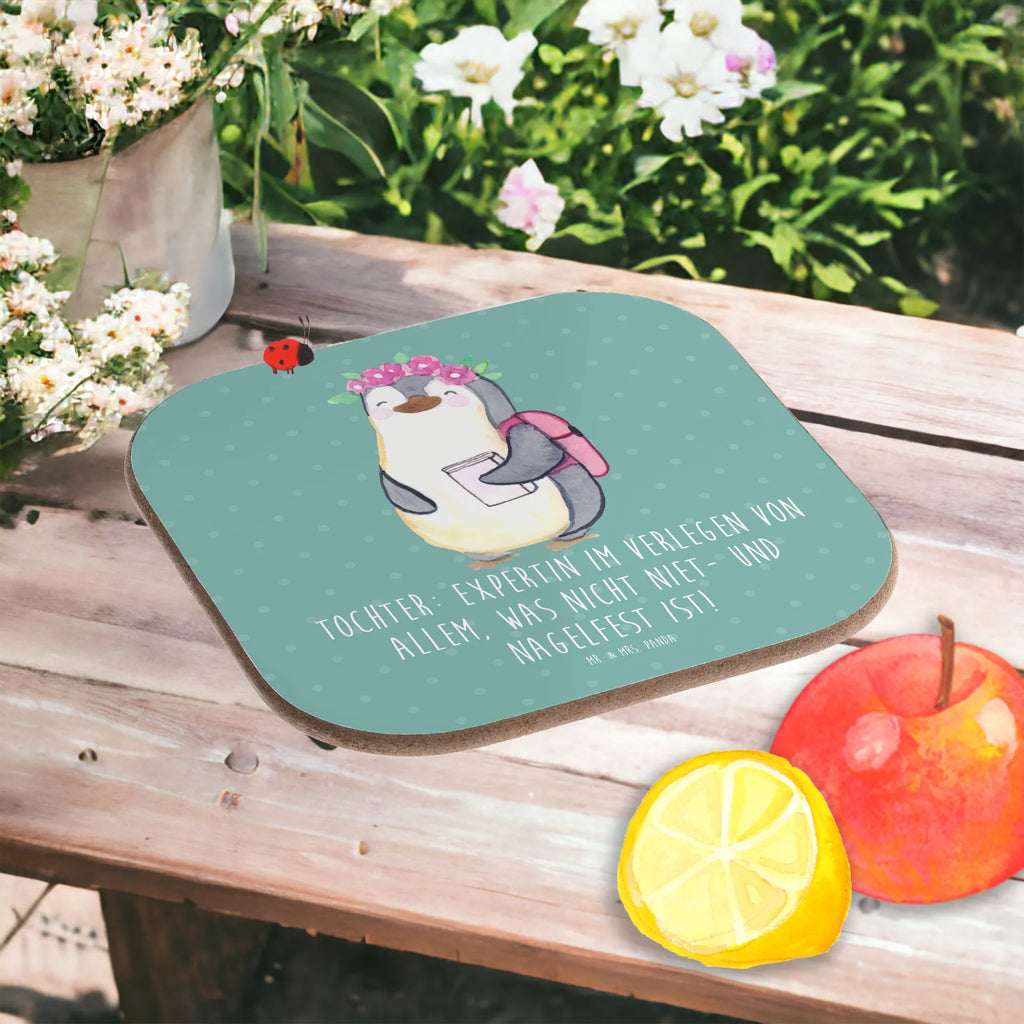 Square coaster Tochter: Expertin im Verlegen von allem, was nicht niet- und nagelfest ist! Untersetzer Design, Tassen Untersetzer, Bierdeckel, Glasuntersetzer, Untersetzer aus Holz, Untersetzer für Gläser, Untersetzer, Holzuntersetzer, Korkuntersetzer, Untersetzer Holz, Getränkeuntersetzer, Untersetzer Gläser, Familie, Vatertag, Muttertag, Bruder, Schwester, Mama, Papa, Oma, Opa