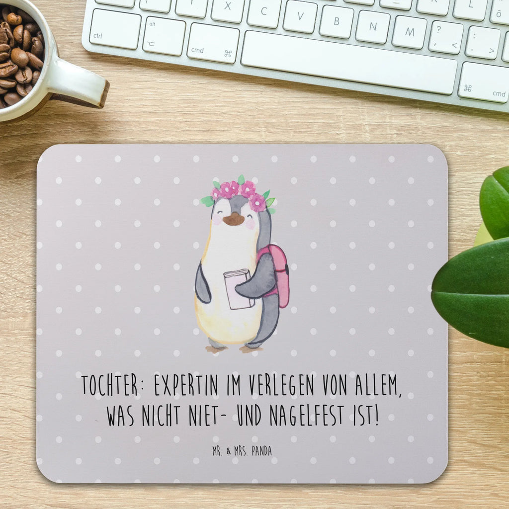Mouse mat Tochter: Expertin im Verlegen von allem, was nicht niet- und nagelfest ist! PC Zubehör, Büroausstattung, Mauspad Büro, Mauspad, Computer zubehör, Einzigartiges Mauspad, Designer Mauspad, Mousepad, Mausunterlage, Arbeitszimmer, Familie, Vatertag, Muttertag, Bruder, Schwester, Mama, Papa, Oma, Opa