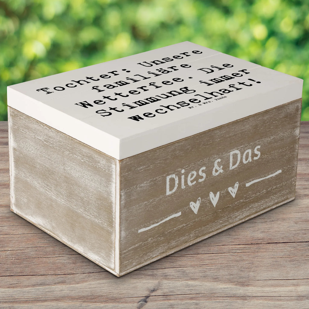 Wooden chest Saying Tochter: Unsere familiäre Wetterfee. Die Stimmung immer wechselhaft! Kiste, Geschenkdose, Schatulle, Erinnerungskiste, Schatzkiste, Erinnerungsbox, XXL, Aufbewahrungsbox, Truhe, Holzkiste, Dekokiste, Geschenkbox, Familie, Vatertag, Muttertag, Bruder, Schwester, Mama, Papa, Oma, Opa