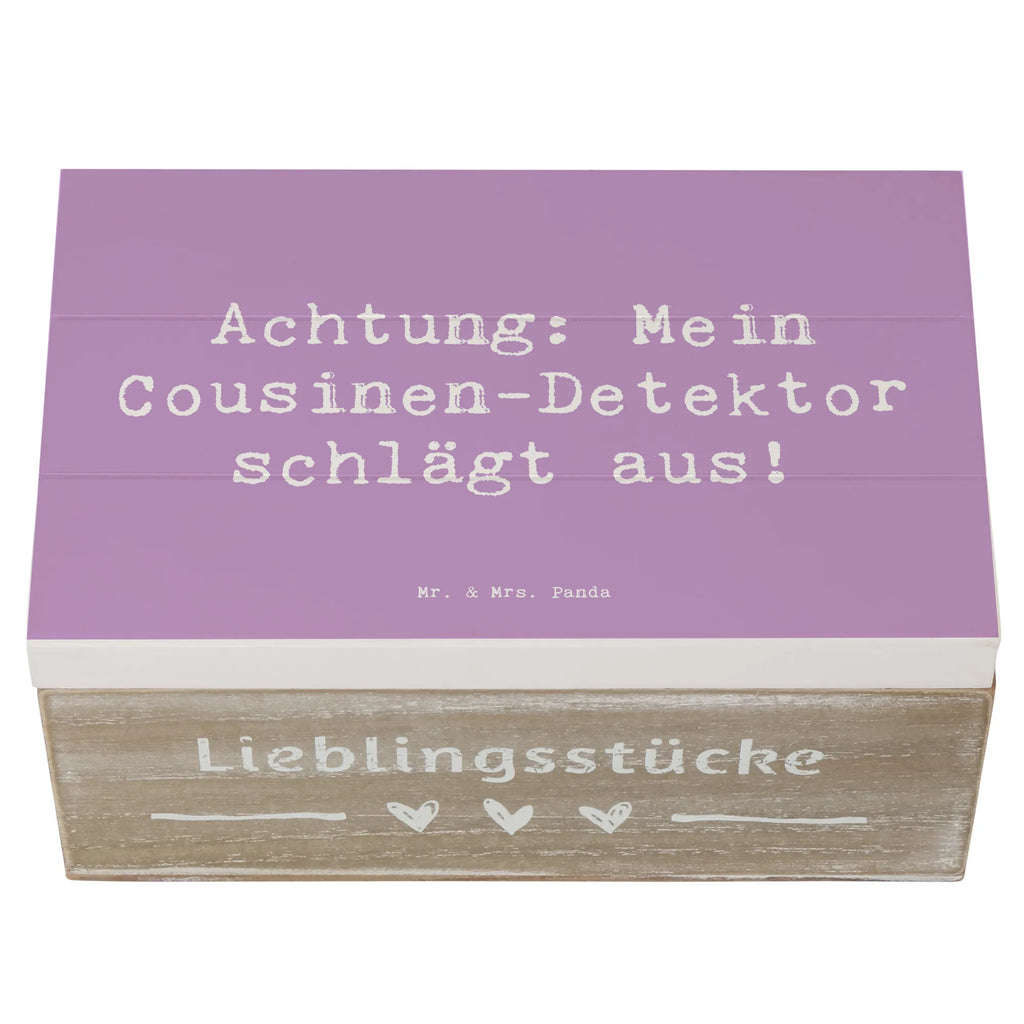 Wooden chest Saying Achtung: Mein Cousinen-Detektor schlägt aus! XXL, Kiste, Holzkiste, Truhe, Geschenkdose, Aufbewahrungsbox, Schatzkiste, Dekokiste, Erinnerungskiste, Schatulle, Geschenkbox, Erinnerungsbox, Familie, Vatertag, Muttertag, Bruder, Schwester, Mama, Papa, Oma, Opa