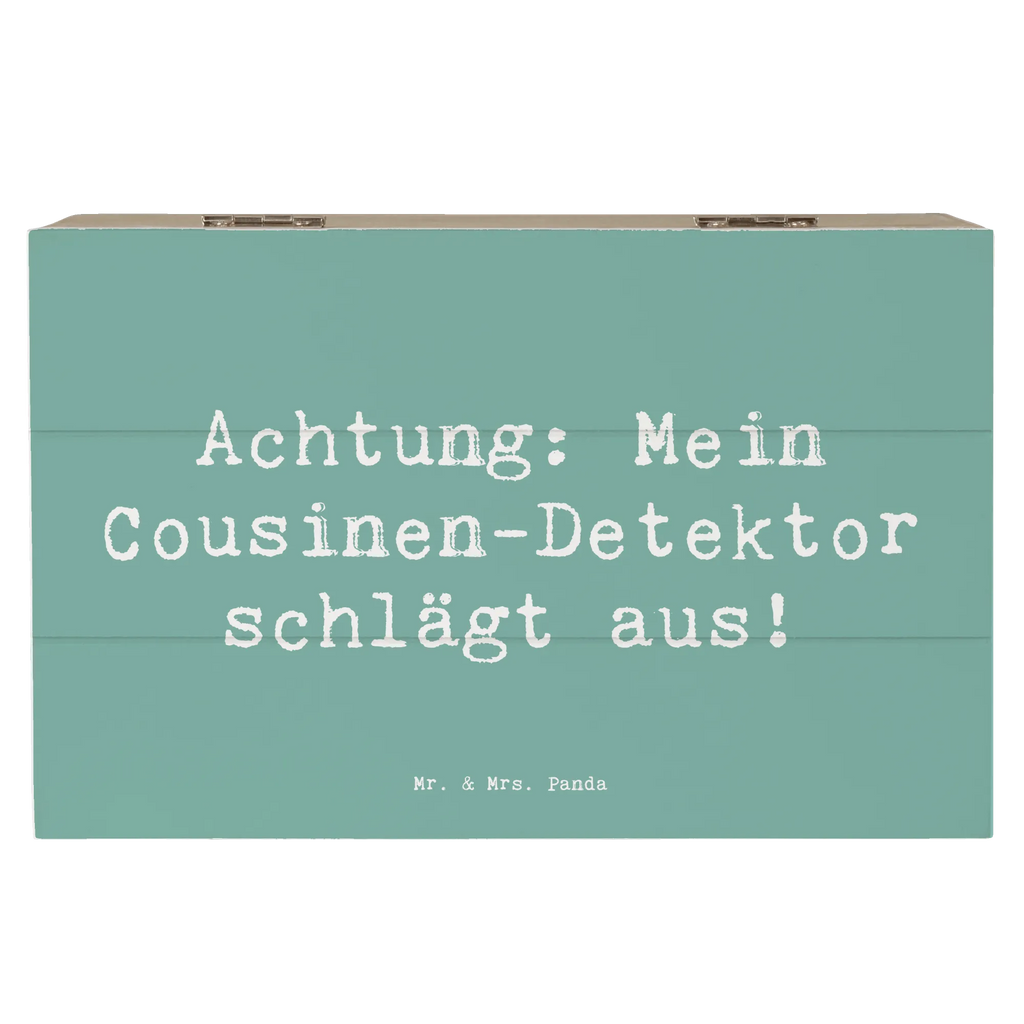 Wooden chest Saying Achtung: Mein Cousinen-Detektor schlägt aus! XXL, Kiste, Holzkiste, Truhe, Geschenkdose, Aufbewahrungsbox, Schatzkiste, Dekokiste, Erinnerungskiste, Schatulle, Geschenkbox, Erinnerungsbox, Familie, Vatertag, Muttertag, Bruder, Schwester, Mama, Papa, Oma, Opa