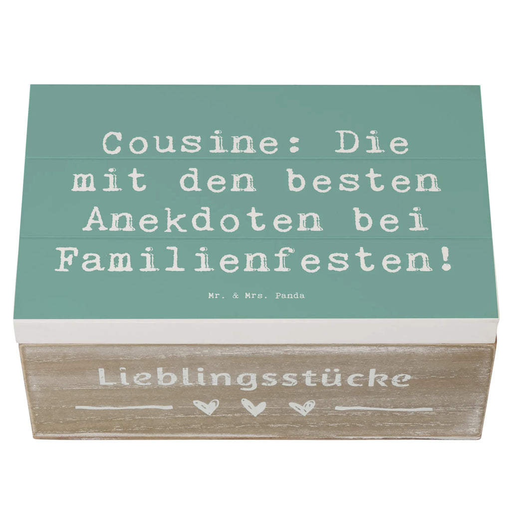 Holzkiste Spruch Cousine Anekdoten Schatulle, Geschenkbox, XXL, Erinnerungskiste, Dekokiste, Erinnerungsbox, Aufbewahrungsbox, Truhe, Holzkiste, Geschenkdose, Schatzkiste, Kiste, Familie, Vatertag, Muttertag, Bruder, Schwester, Mama, Papa, Oma, Opa
